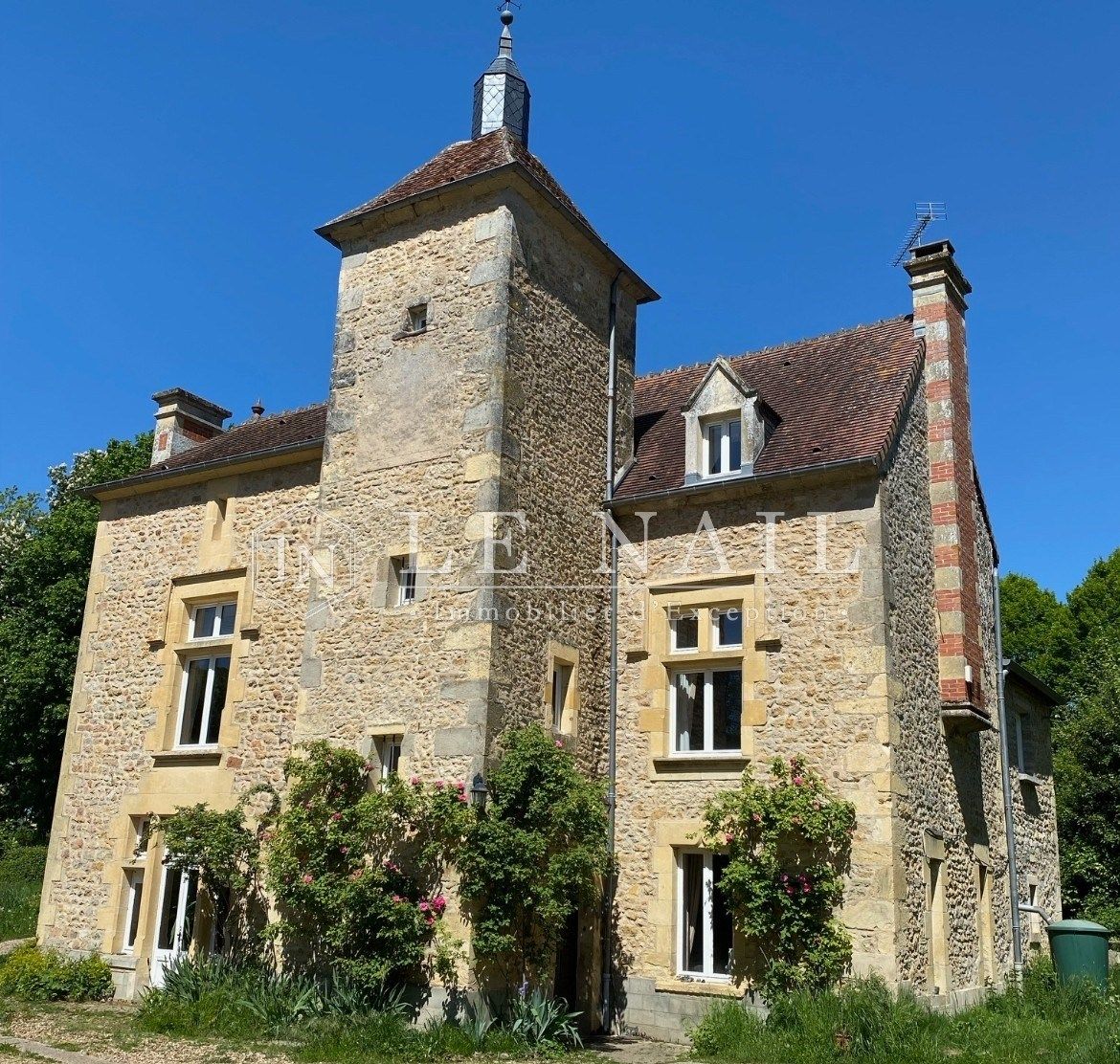 manoir 13 pièces en vente à NEVERS (58000)