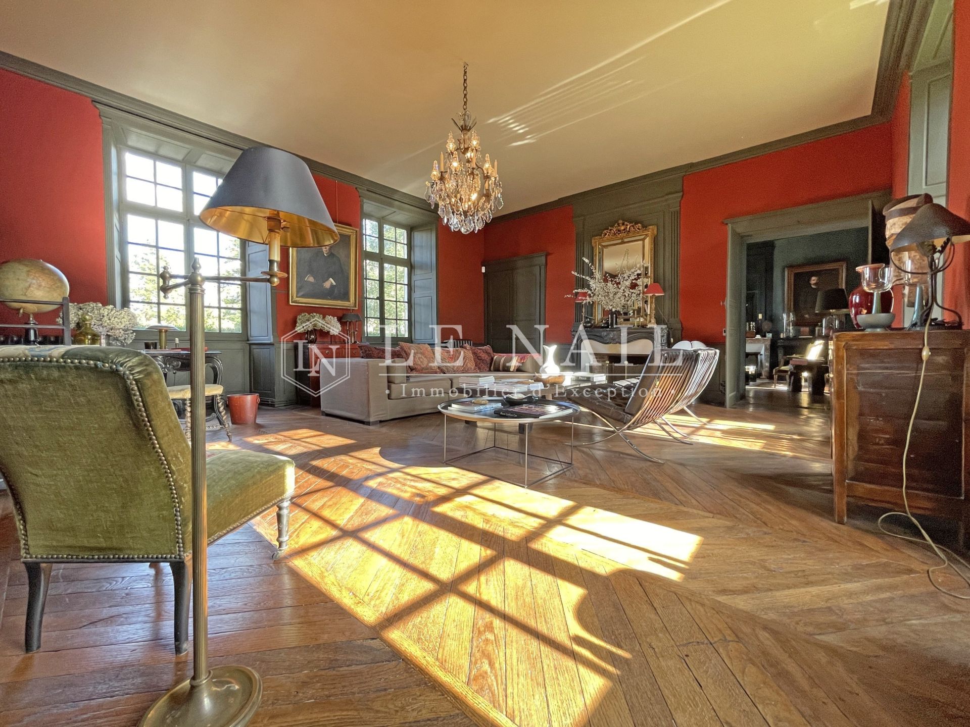 castle 23 rooms for sale on POITIERS (86000)