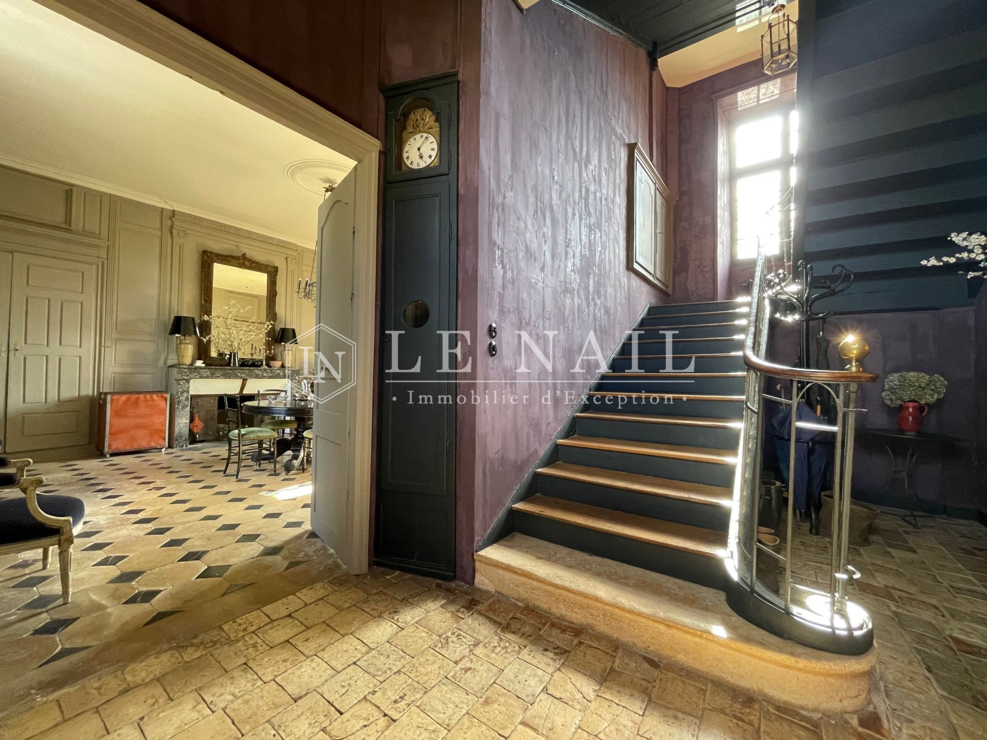 castle 23 rooms for sale on POITIERS (86000)