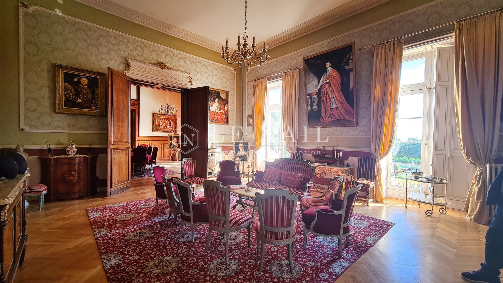 castle 32 rooms for sale on ANGERS (49000)