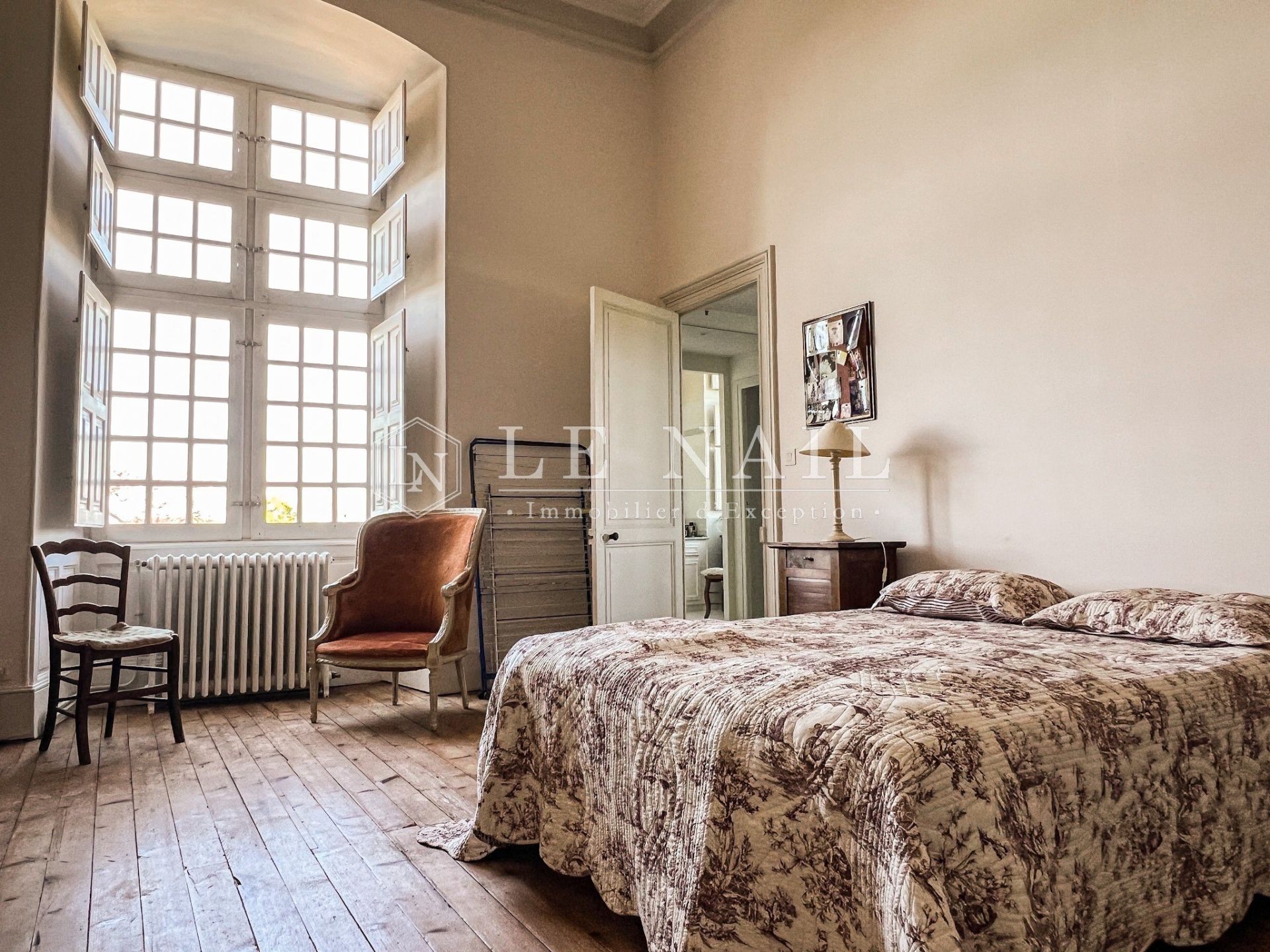 castle 11 rooms for sale on ANGOULEME (16000)