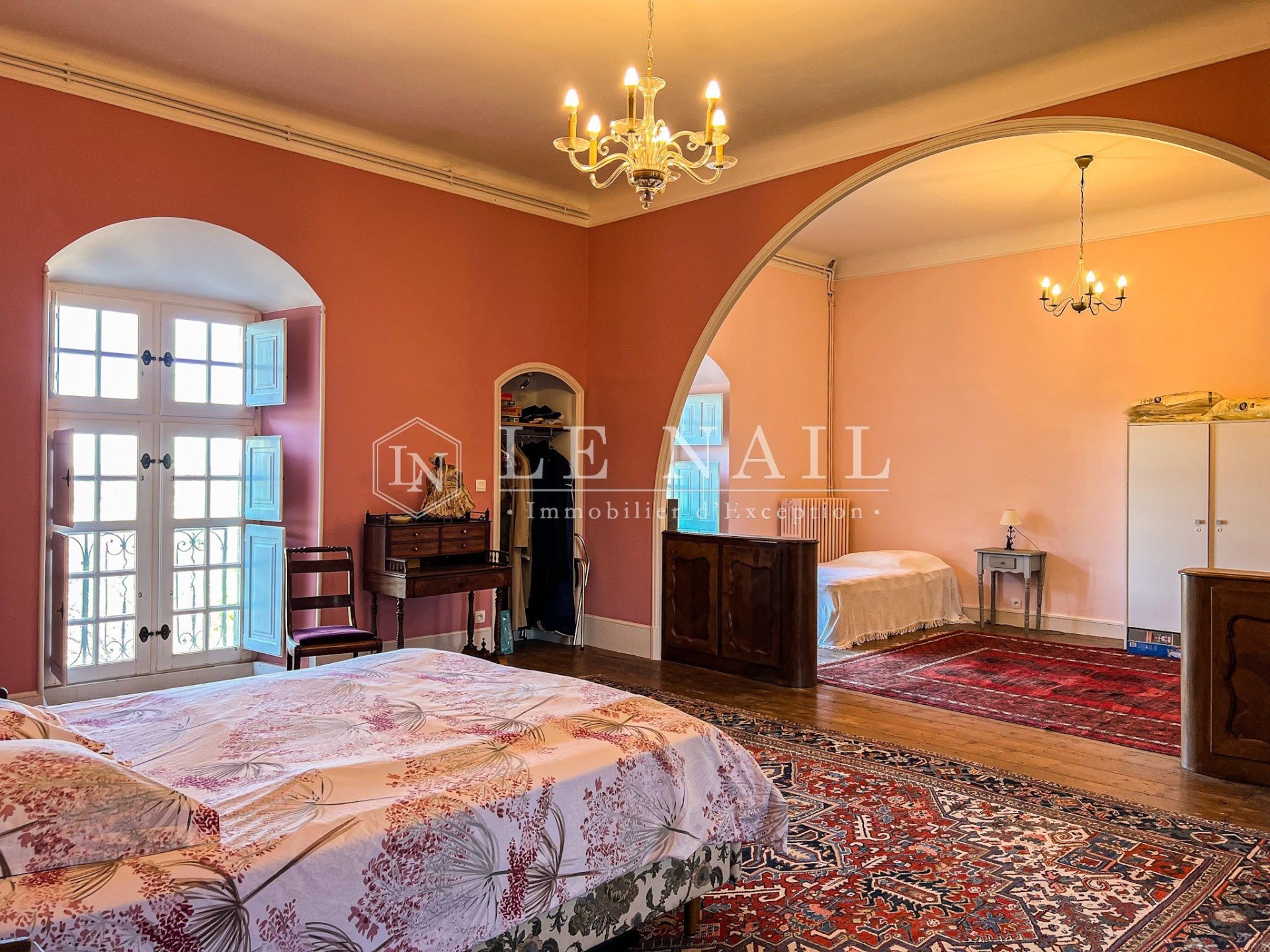 castle 11 rooms for sale on ANGOULEME (16000)