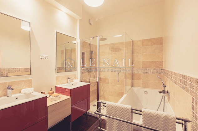 mansion (hôtel particulier) 8 rooms for sale on POITIERS (86000)