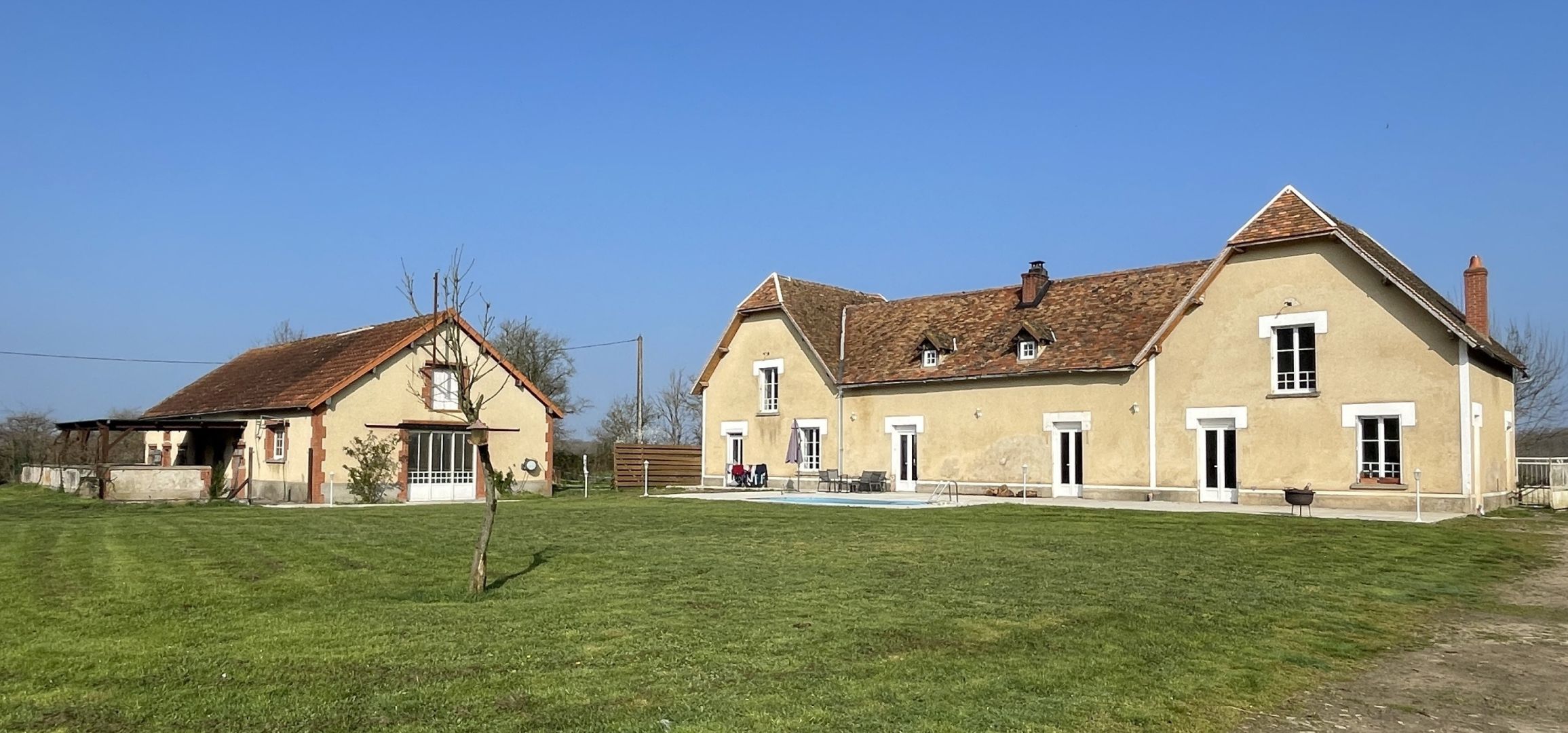 propriété équestre 8 pièces en vente à MONTMORILLON (86500)