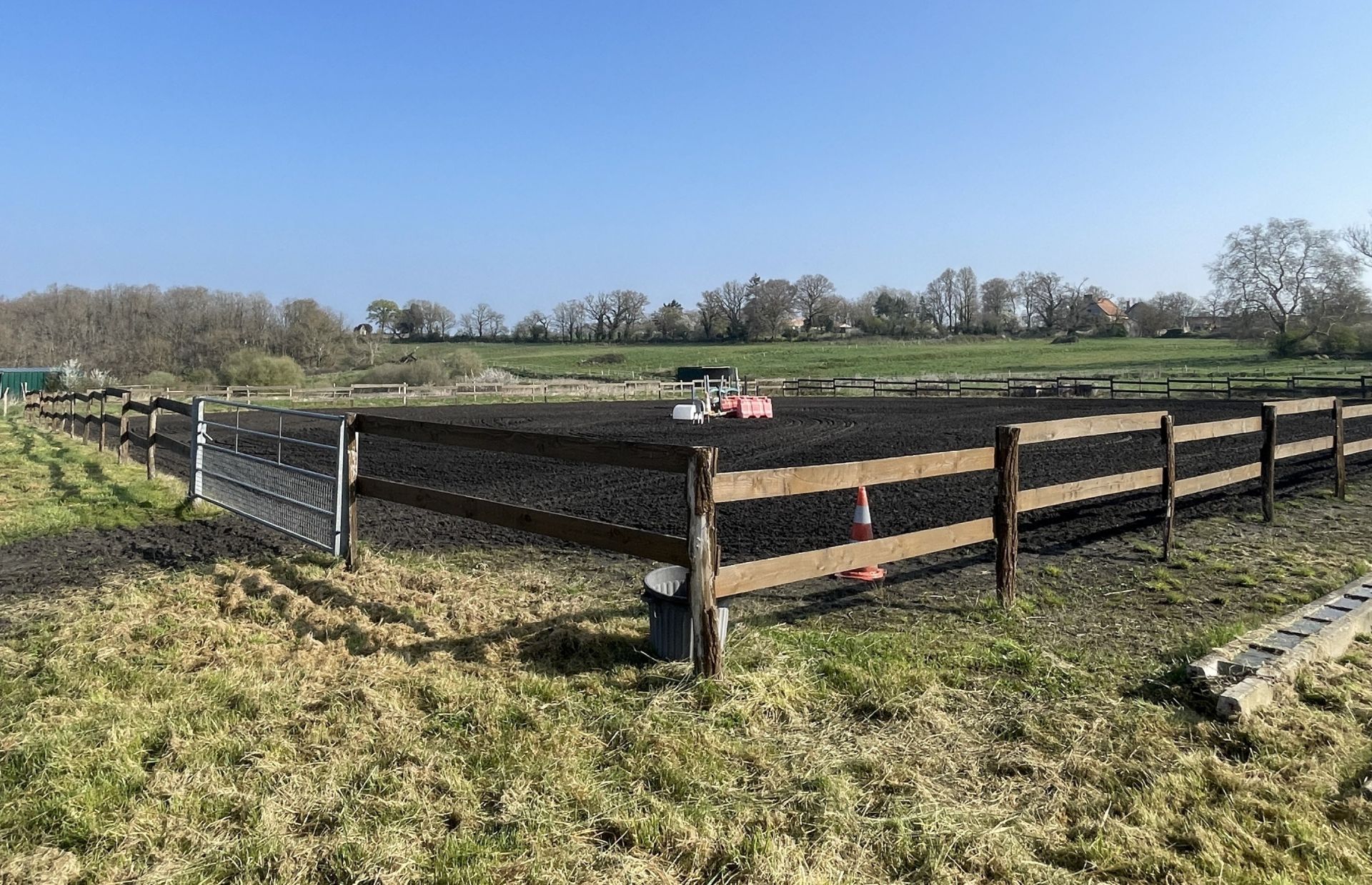 equestrian property 8 rooms for sale on MONTMORILLON (86500)