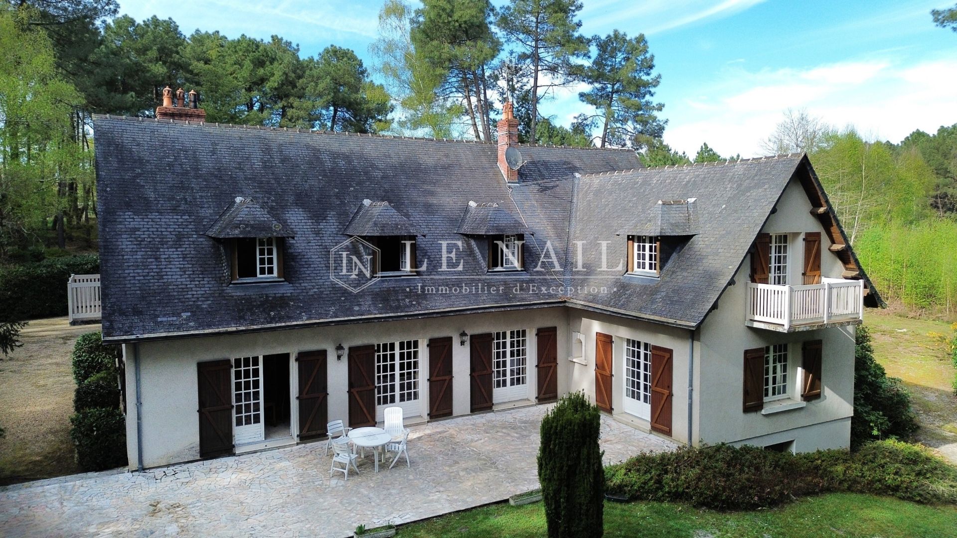 house 10 rooms for sale on TOURS (37000)