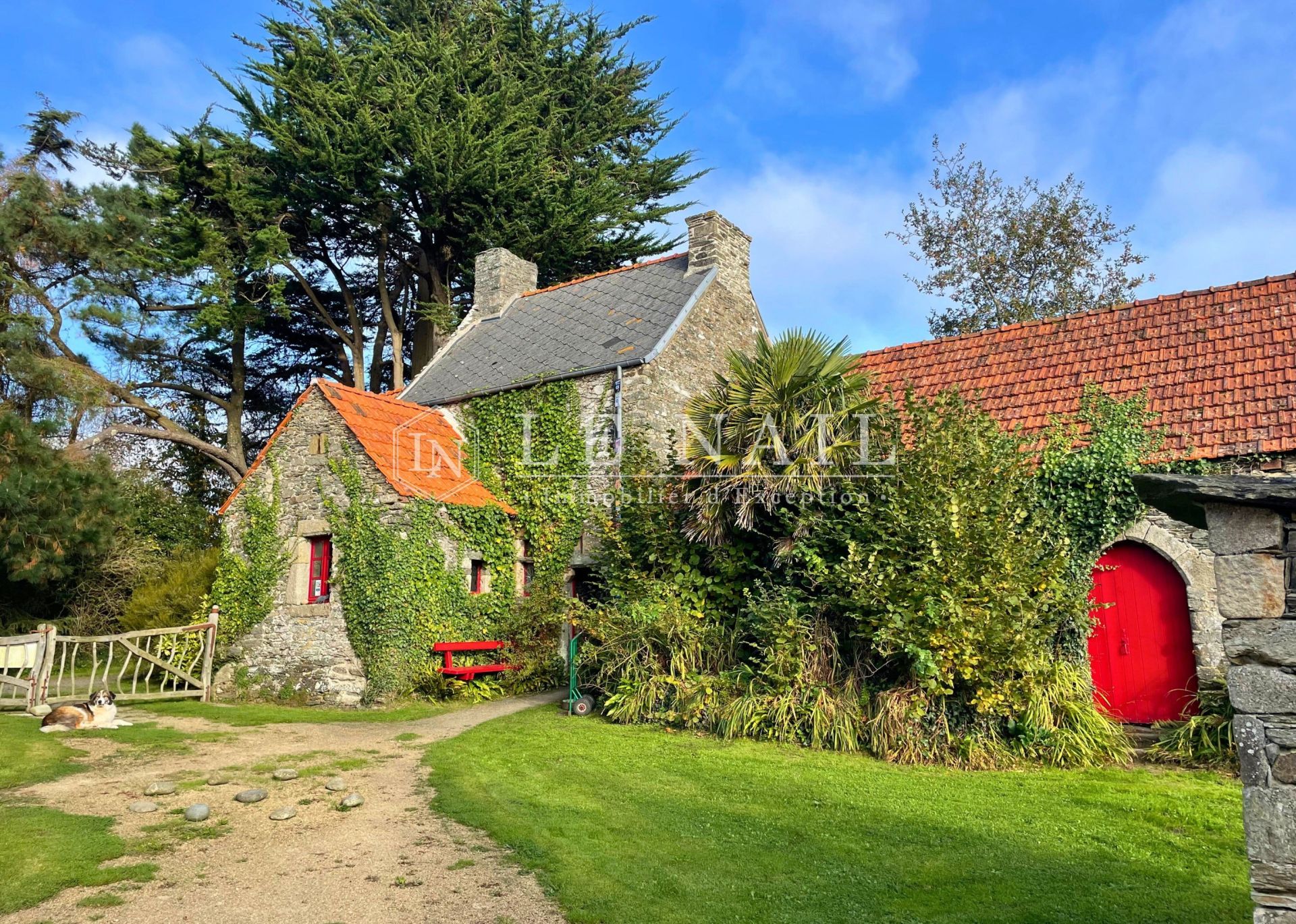 property 9 rooms for sale on MORLAIX (29600)