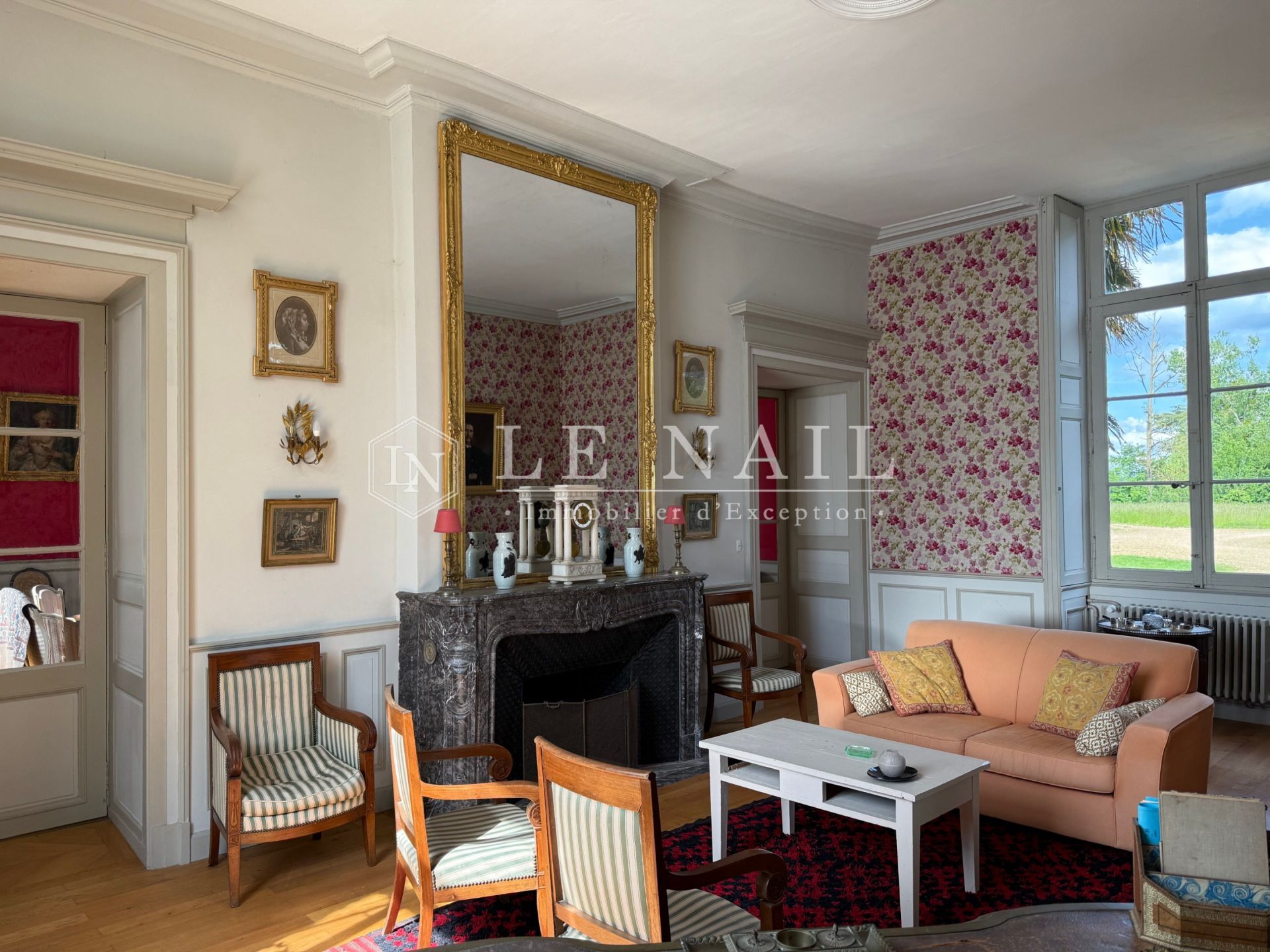 castle 25 rooms for sale on BAUGE EN ANJOU (49150)