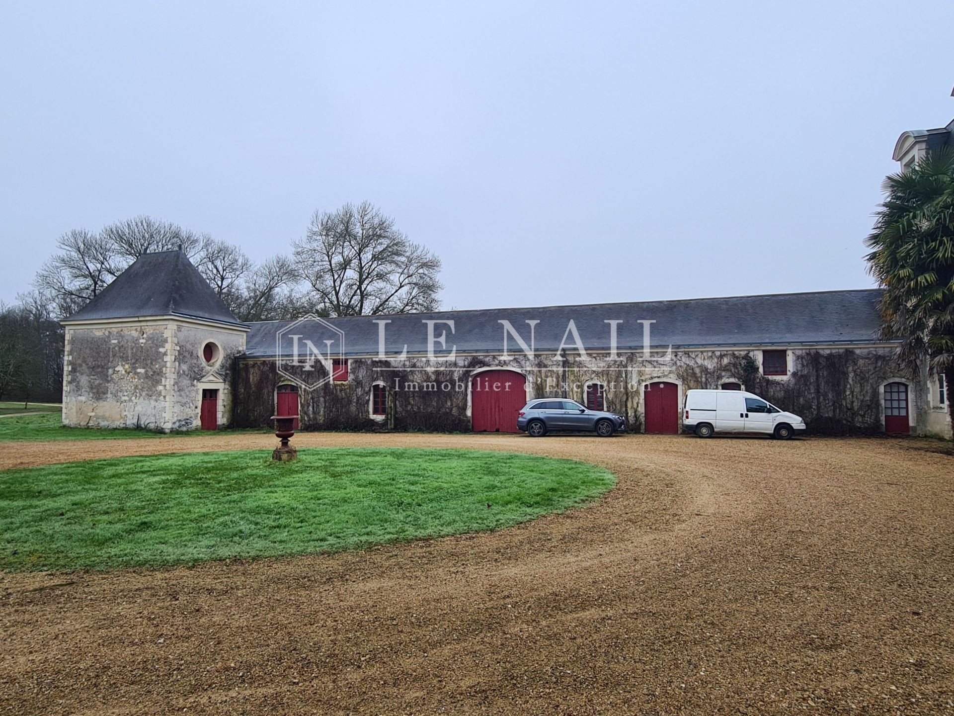 château 25 pièces en vente à BAUGE EN ANJOU (49150)