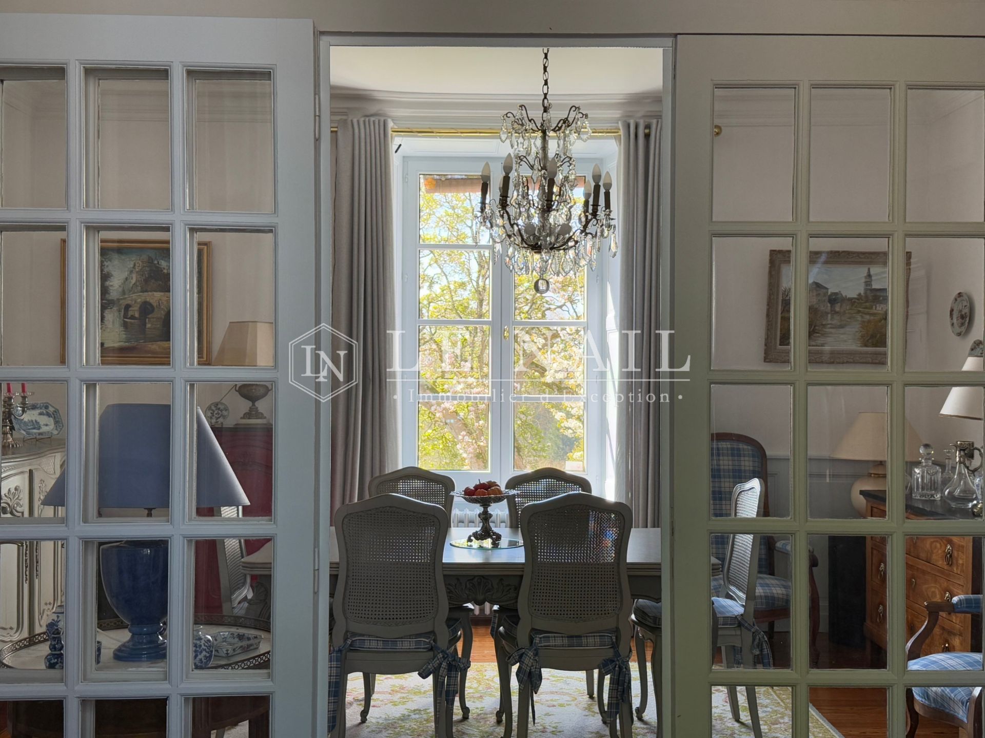 maison bourgeoise 11 pièces en vente à ERNEE (53500)