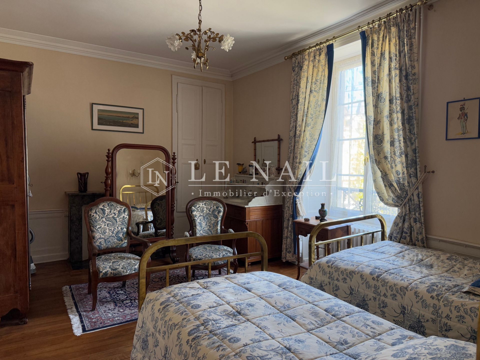 maison bourgeoise 11 pièces en vente à ERNEE (53500)