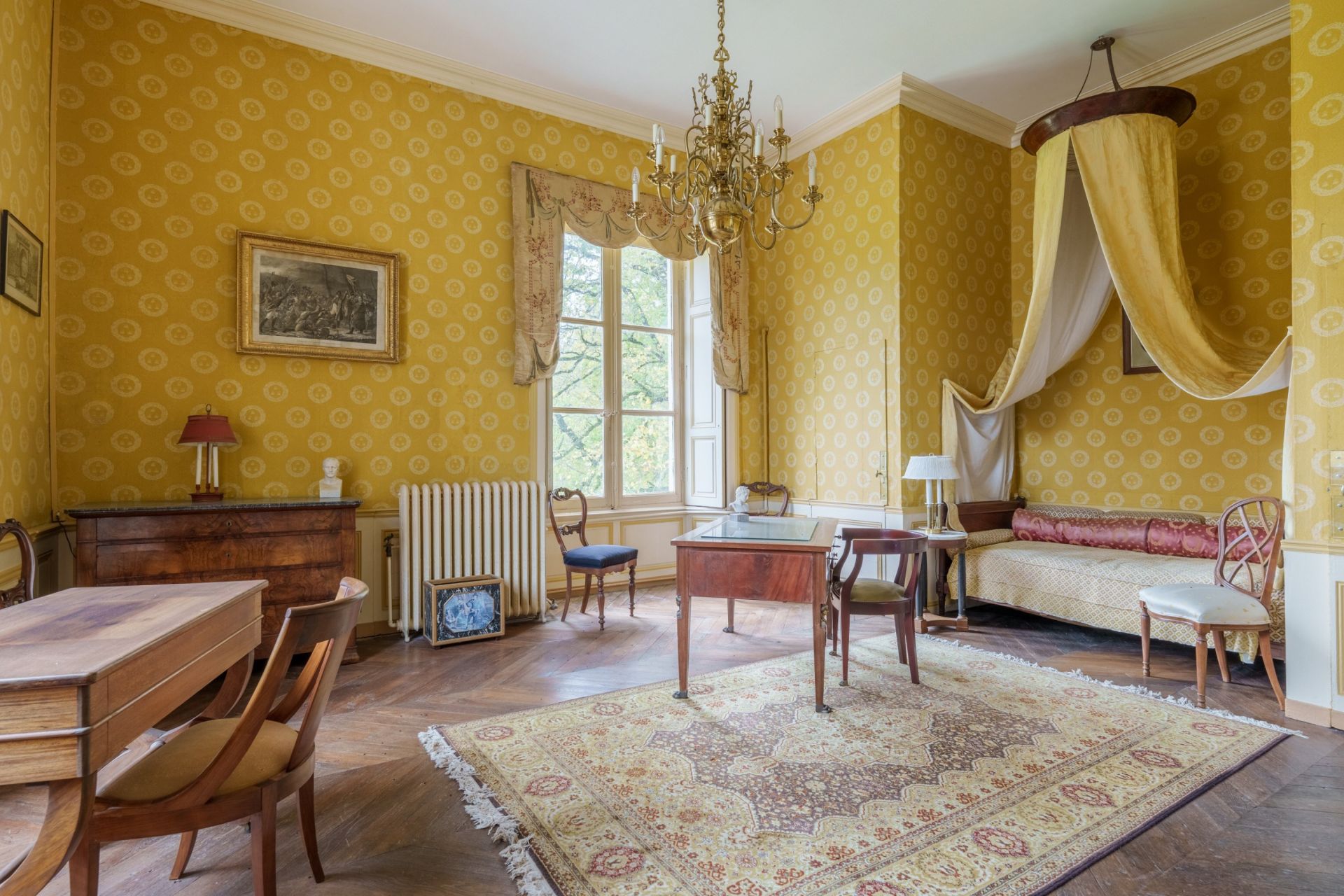 castle 36 rooms for sale on CHAUMONT (52000)