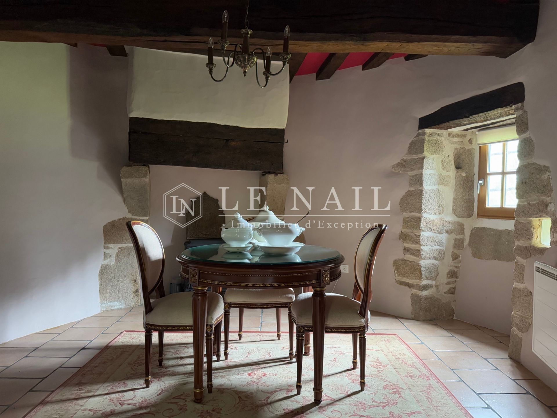 manoir 8 pièces en vente à MAYENNE (53100)