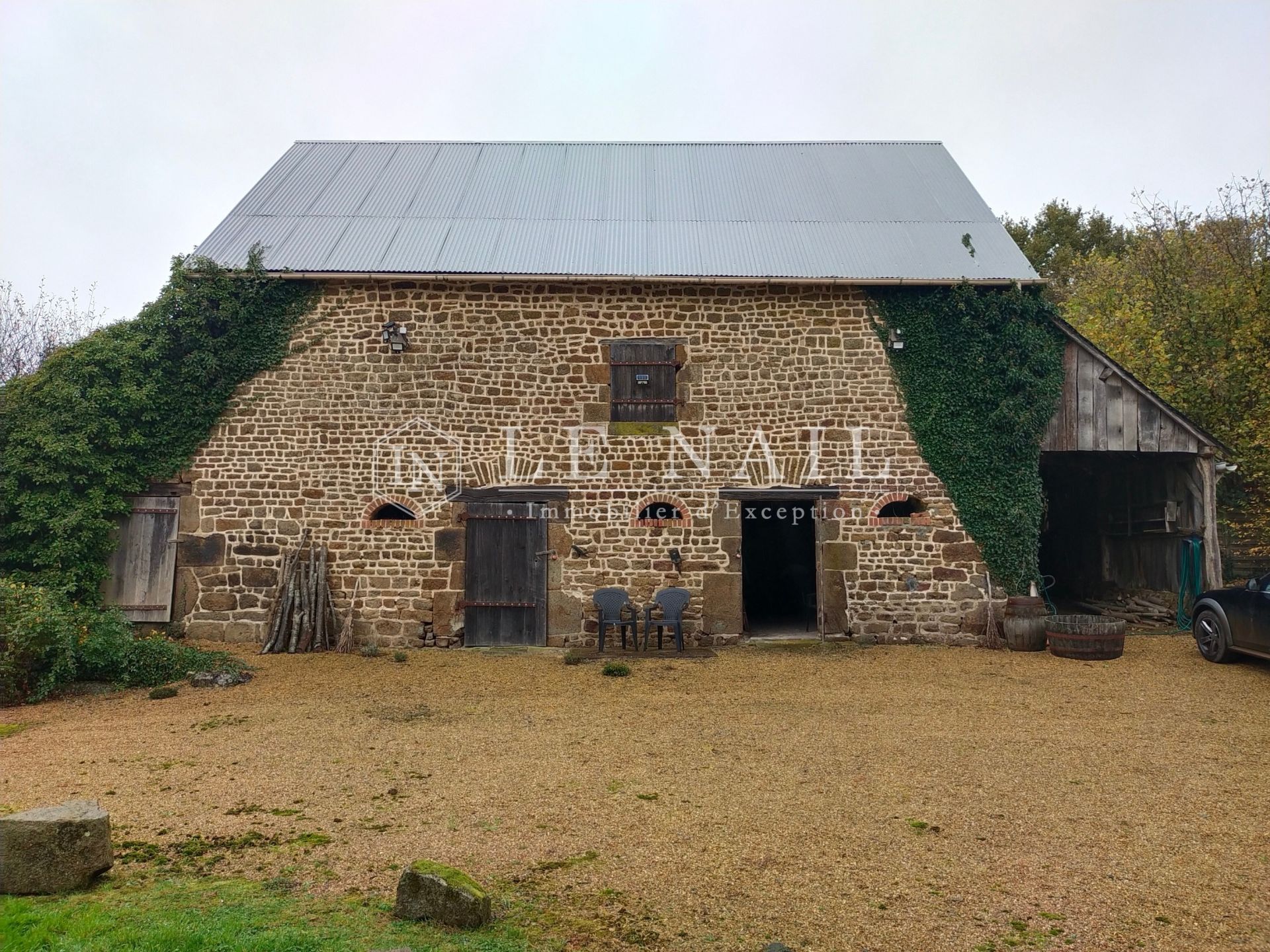 manoir 8 pièces en vente à MAYENNE (53100)