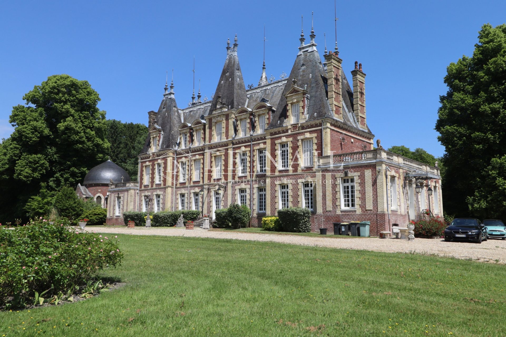 castle 13 rooms for sale on Rouen (76000)
