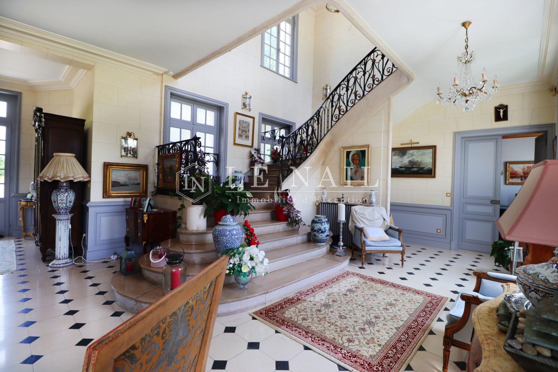 castle 13 rooms for sale on Rouen (76000)