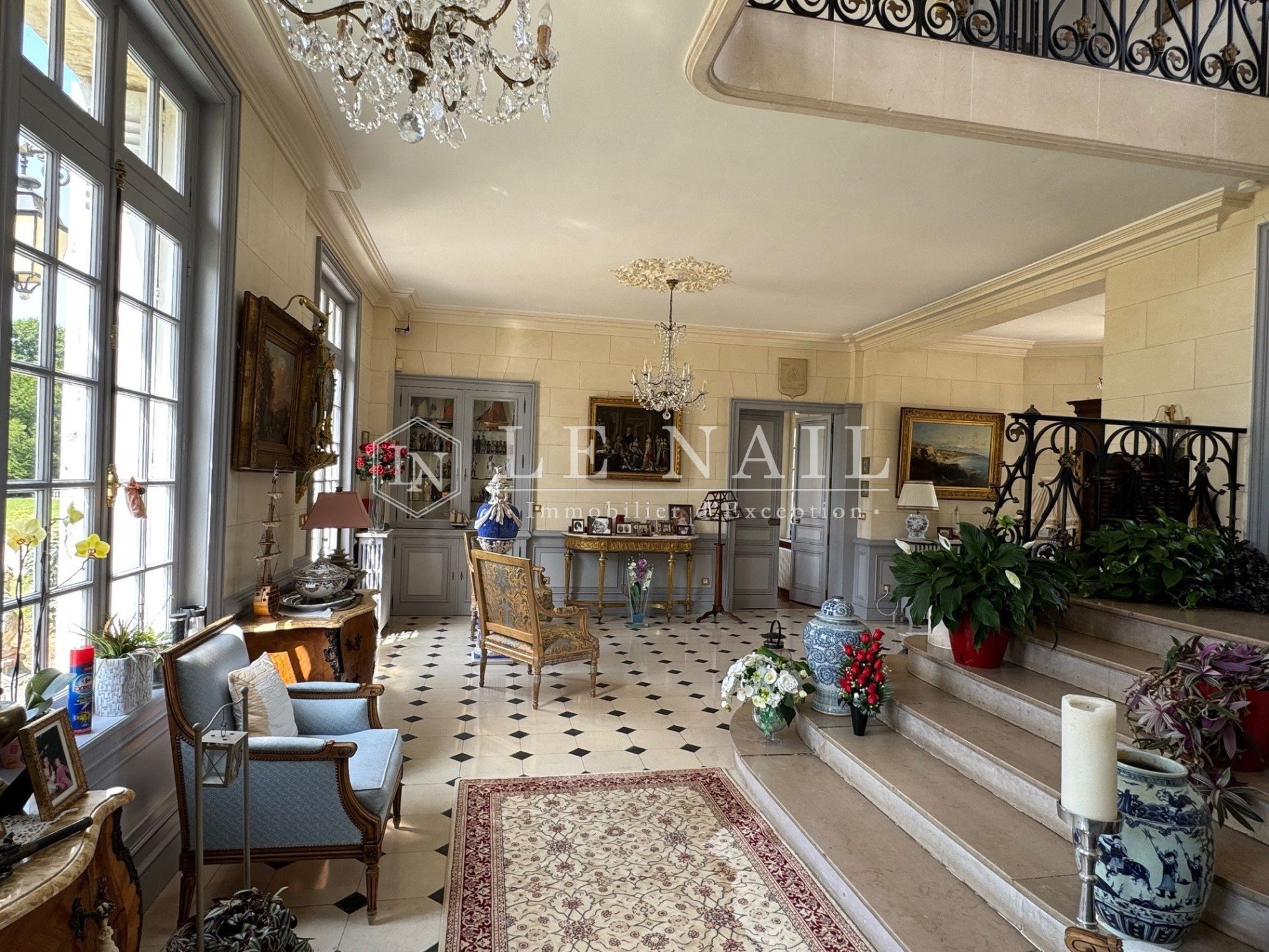 castle 13 rooms for sale on Rouen (76000)
