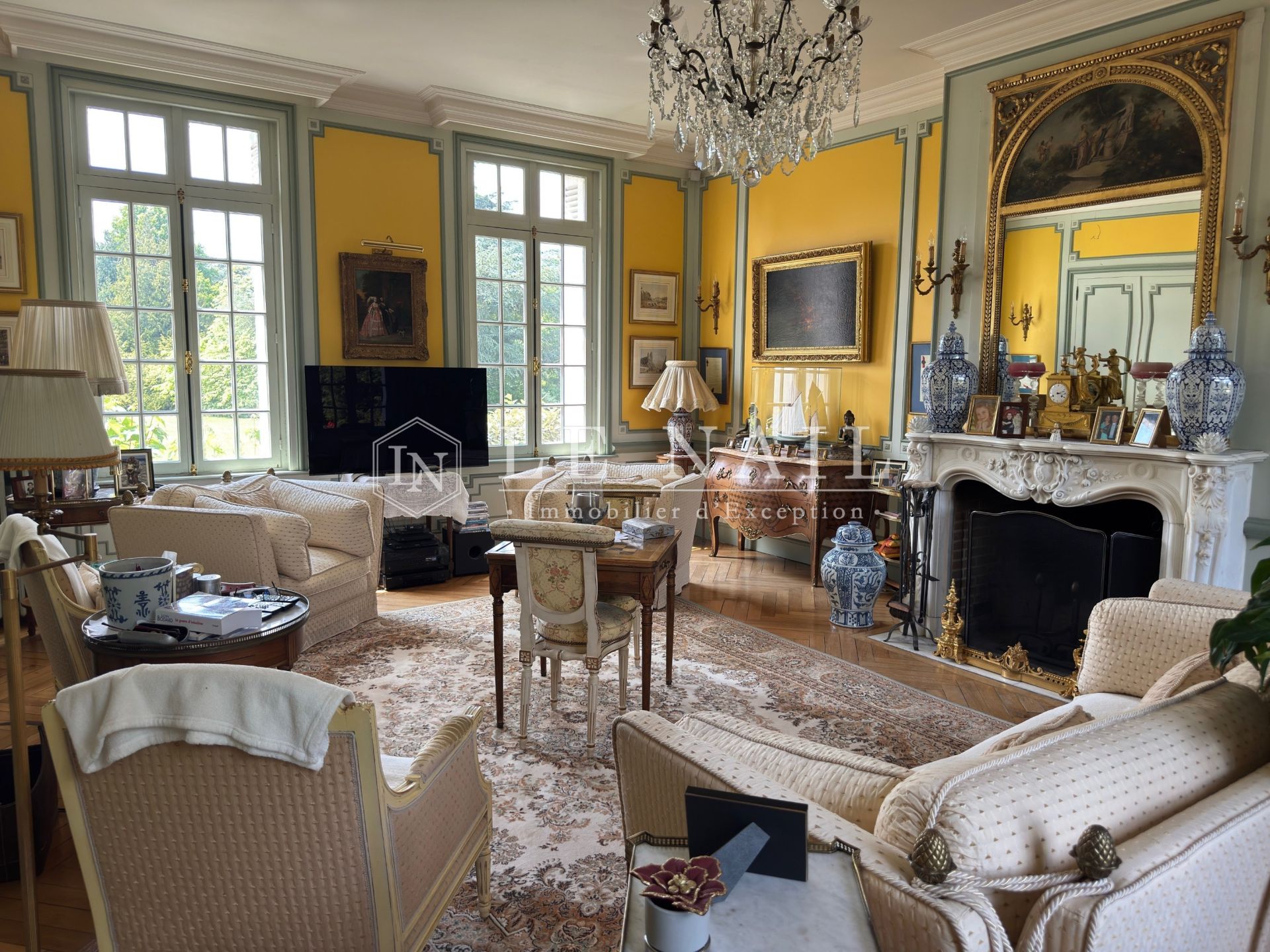 castle 13 rooms for sale on Rouen (76000)