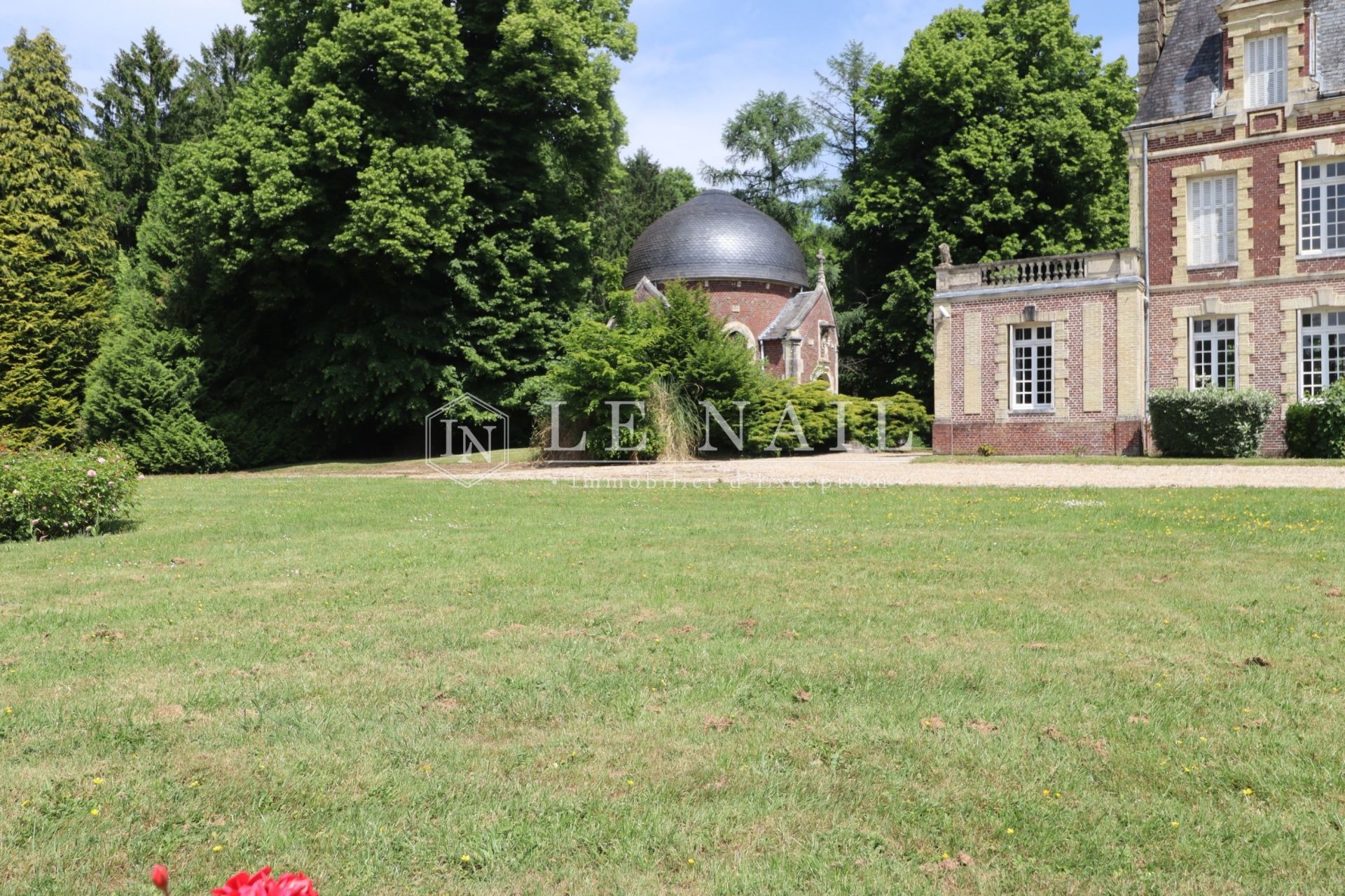 castle 13 rooms for sale on Rouen (76000)