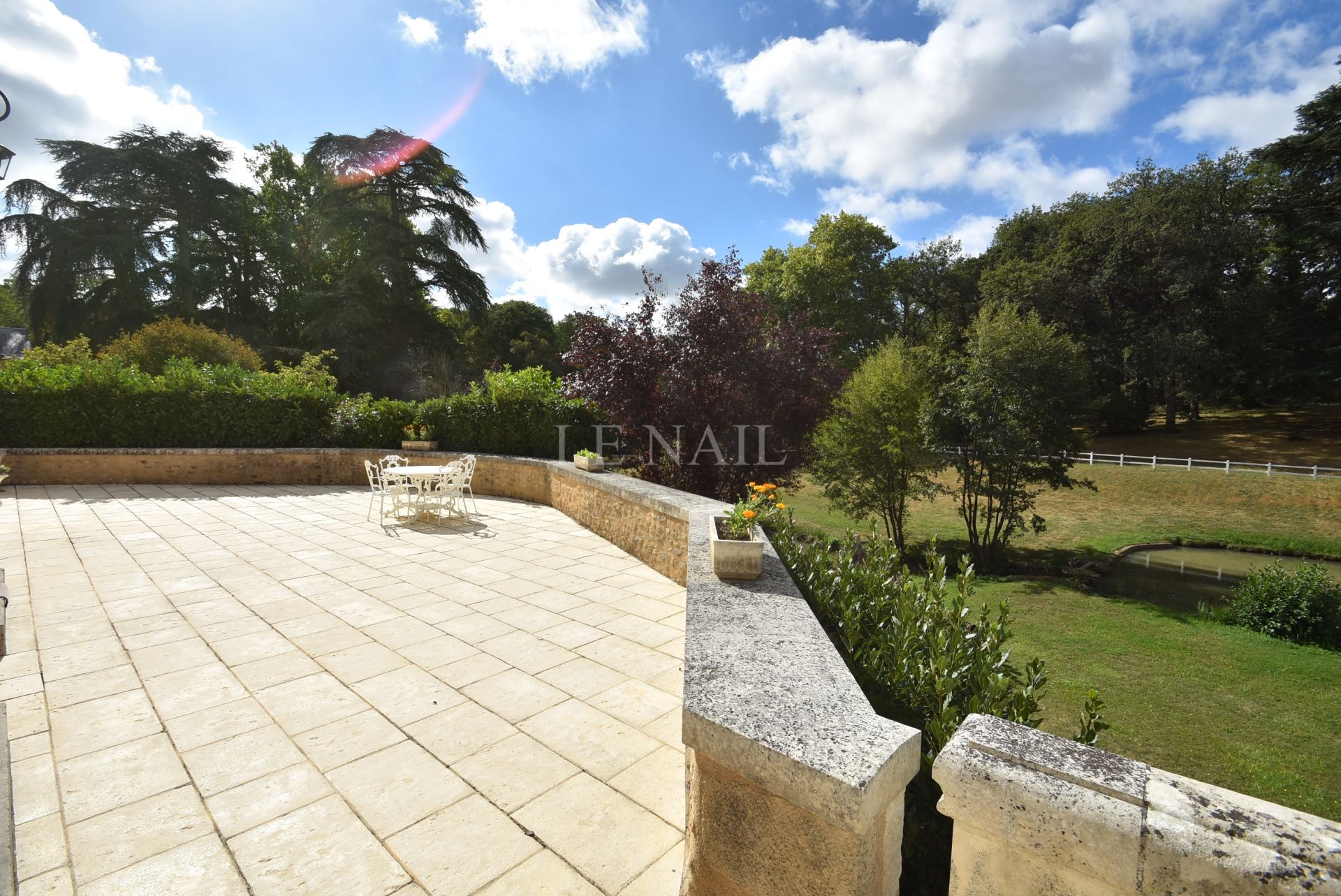 château 22 pièces en vente à POITIERS (86000)