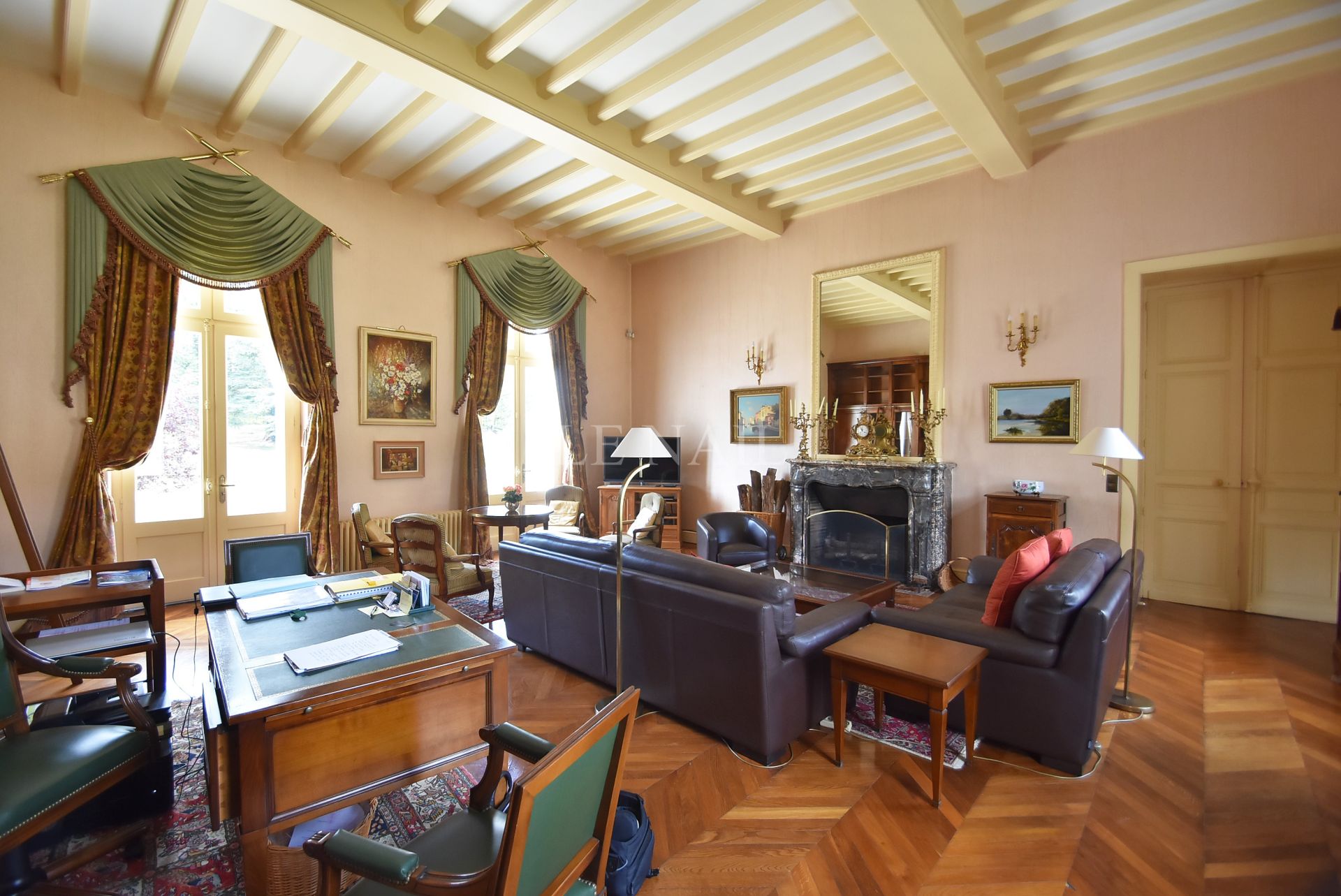 castle 22 rooms for sale on POITIERS (86000)