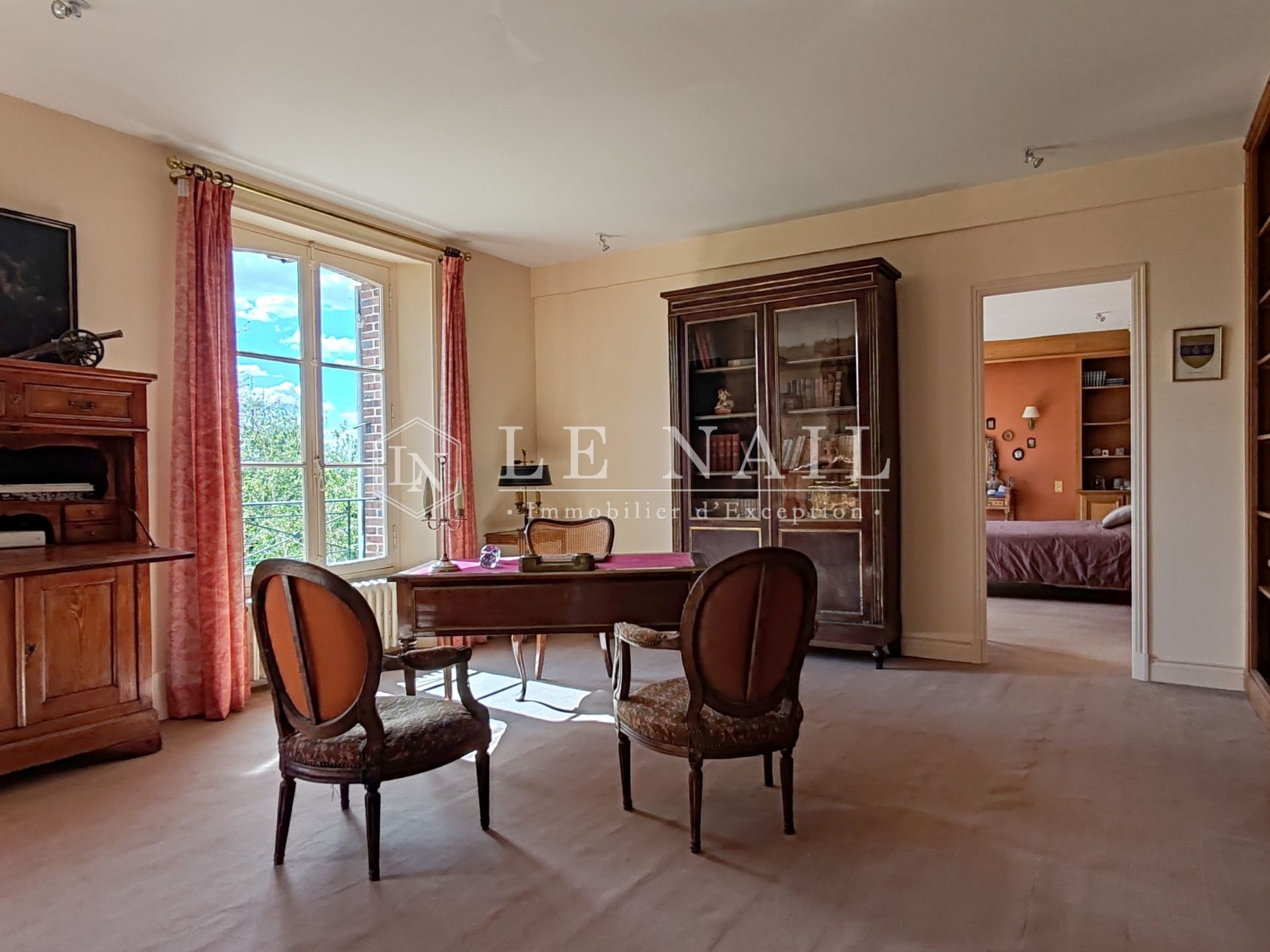 mansion 11 rooms for sale on THIMERT GATELLES (28170)