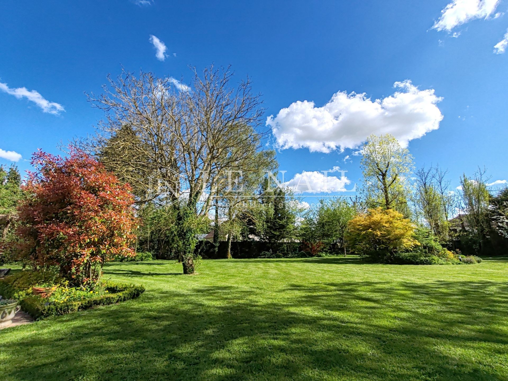 mansion 11 rooms for sale on THIMERT GATELLES (28170)
