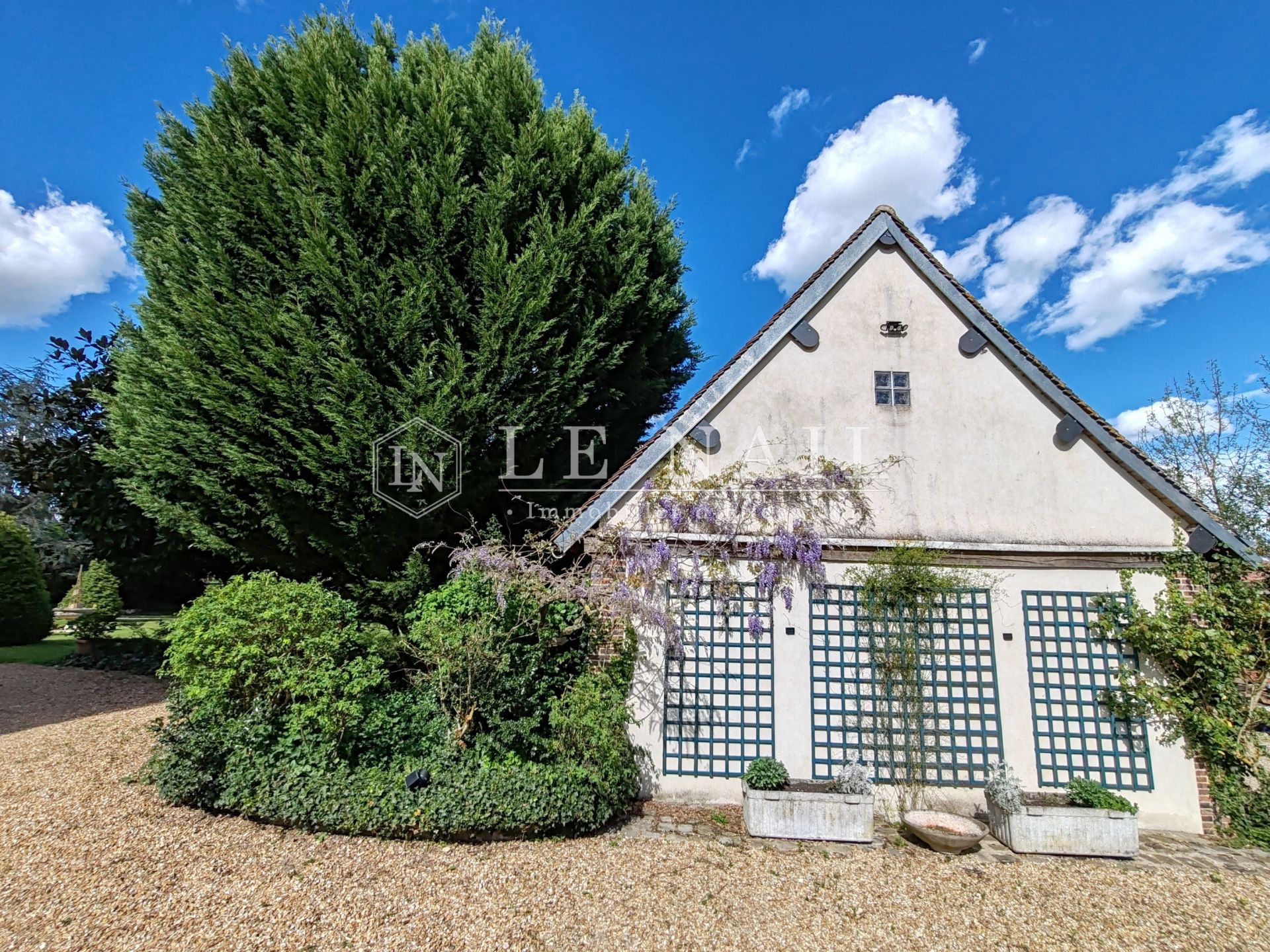 mansion 11 rooms for sale on THIMERT GATELLES (28170)