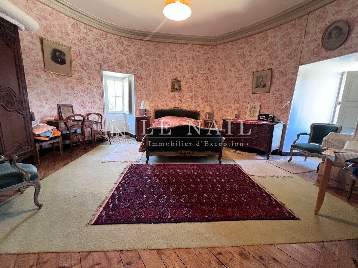 château 14 pièces en vente à LIMOGES (87000)