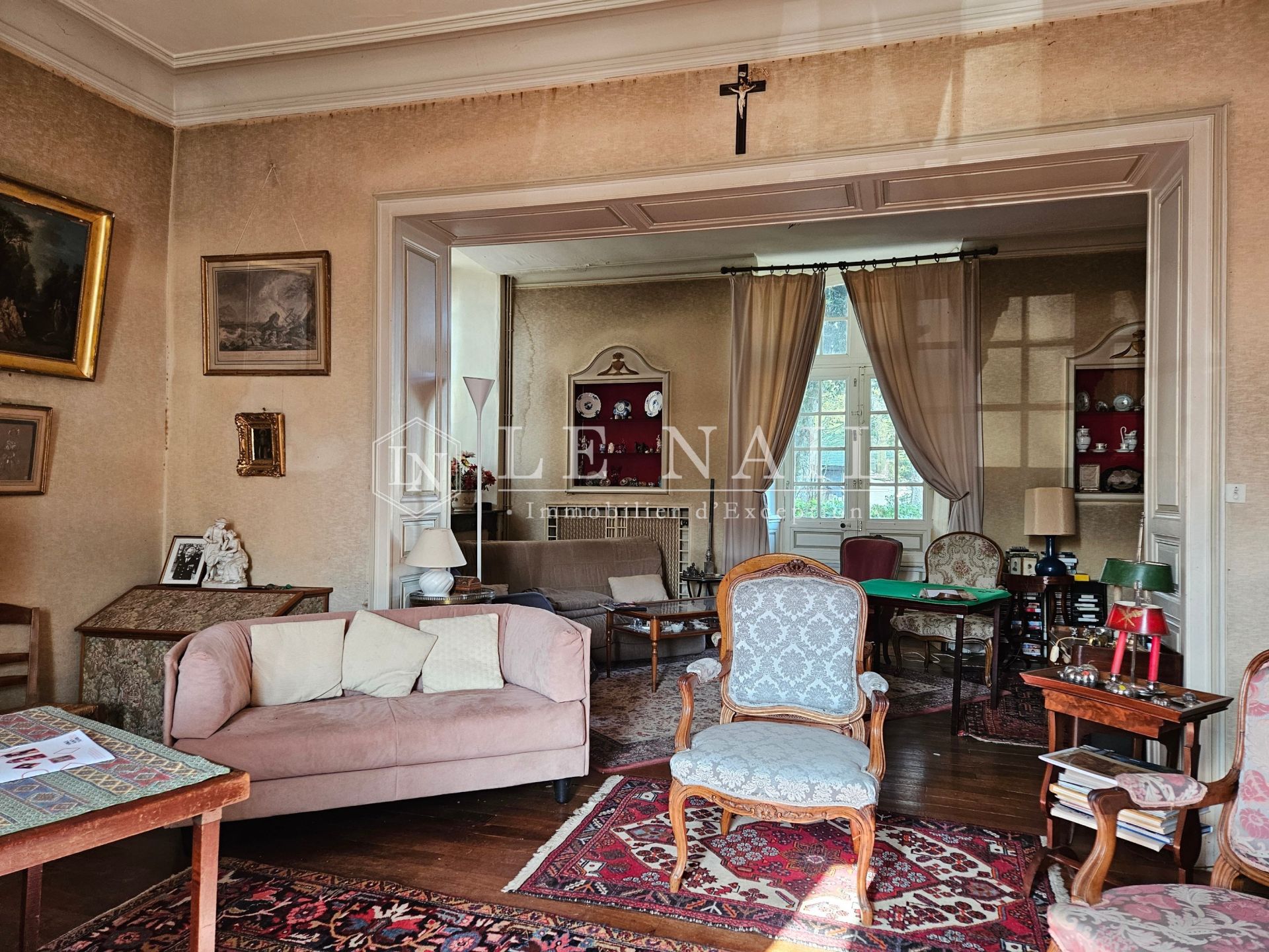 townhouse 12 rooms for sale on CHATEAU GONTIER (53200)