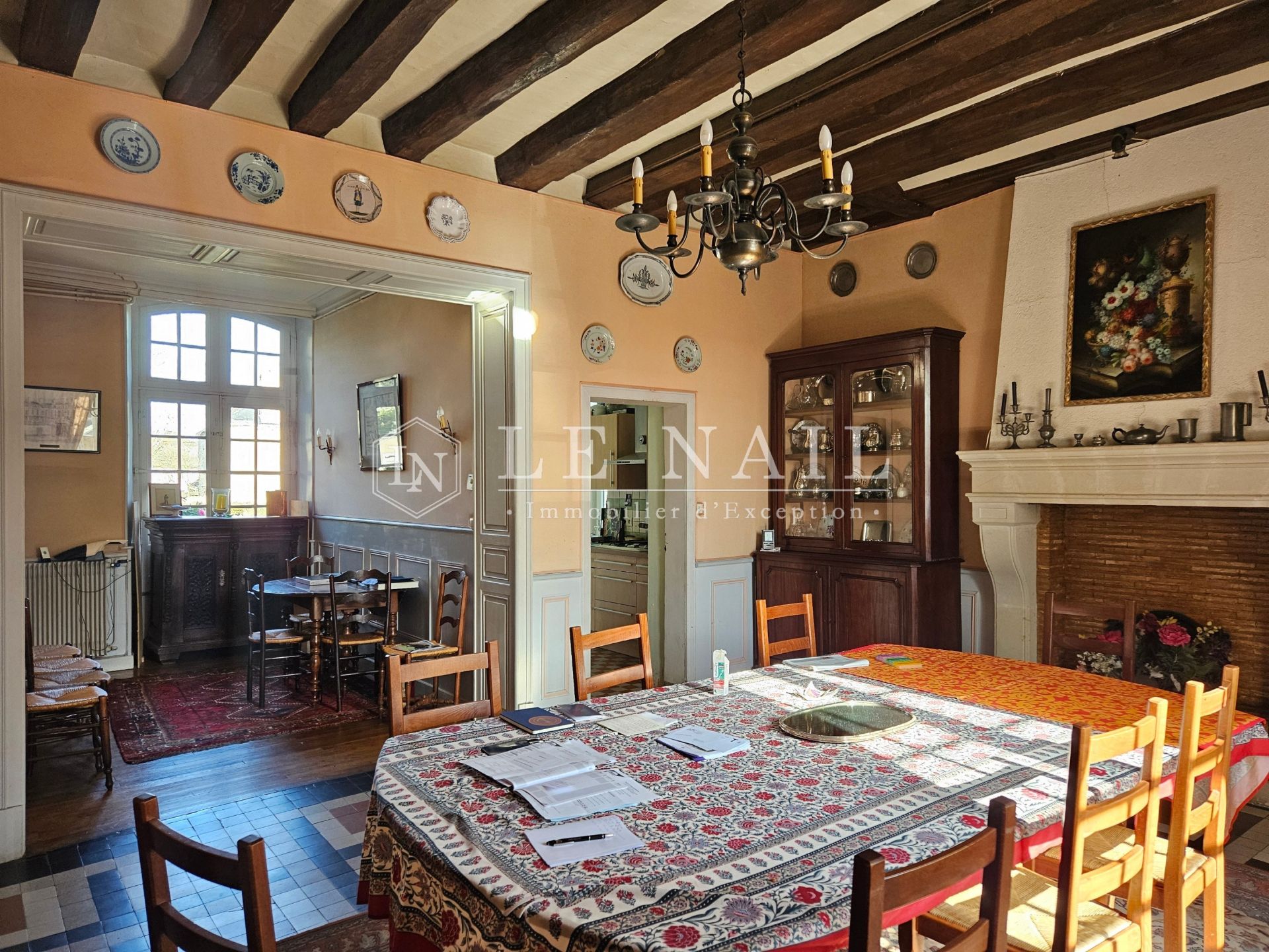 townhouse 12 rooms for sale on CHATEAU GONTIER (53200)
