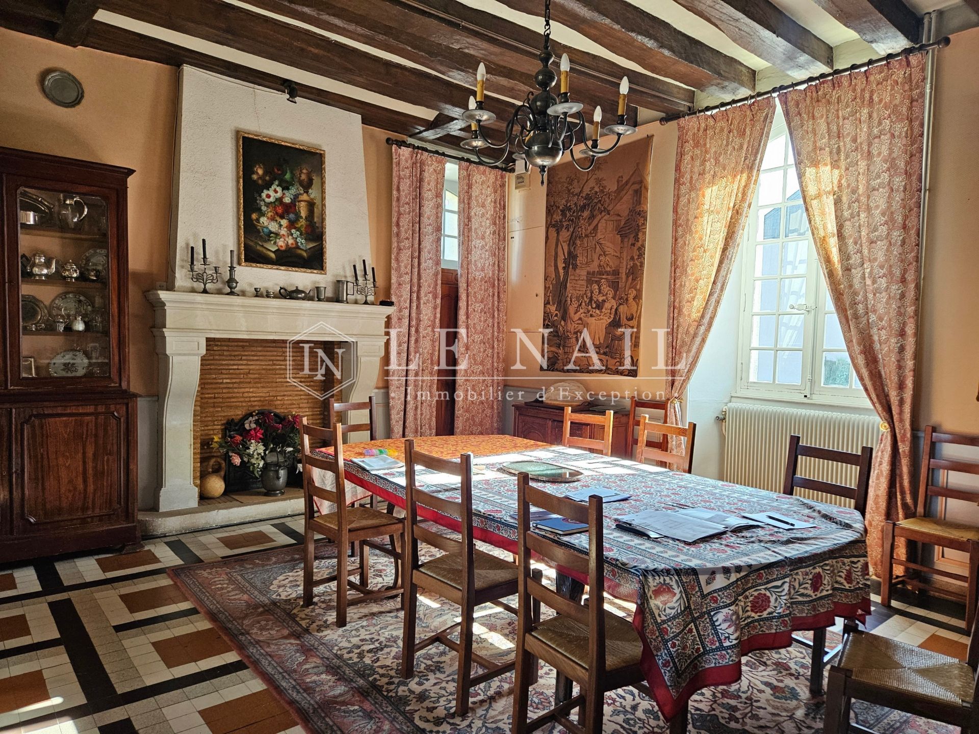 maison de ville 12 pièces en vente à CHATEAU GONTIER (53200)
