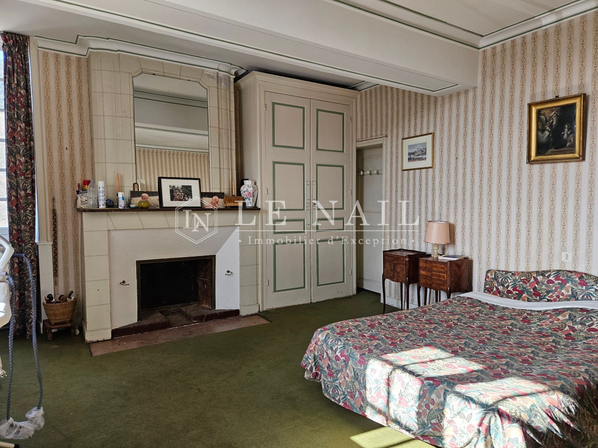 maison de ville 12 pièces en vente à CHATEAU GONTIER (53200)