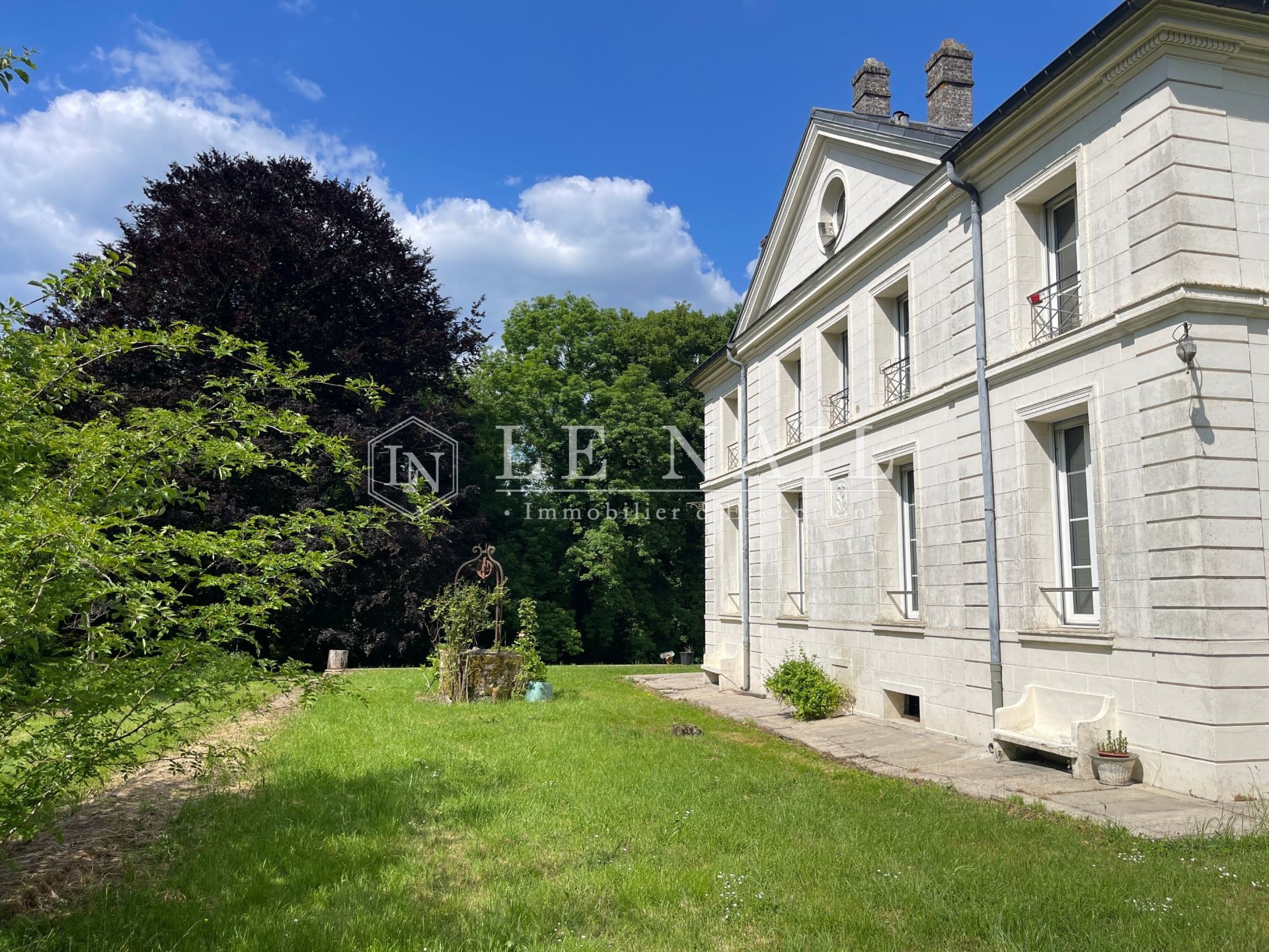 propriété 14 pièces en vente à LESIGNY (77150)