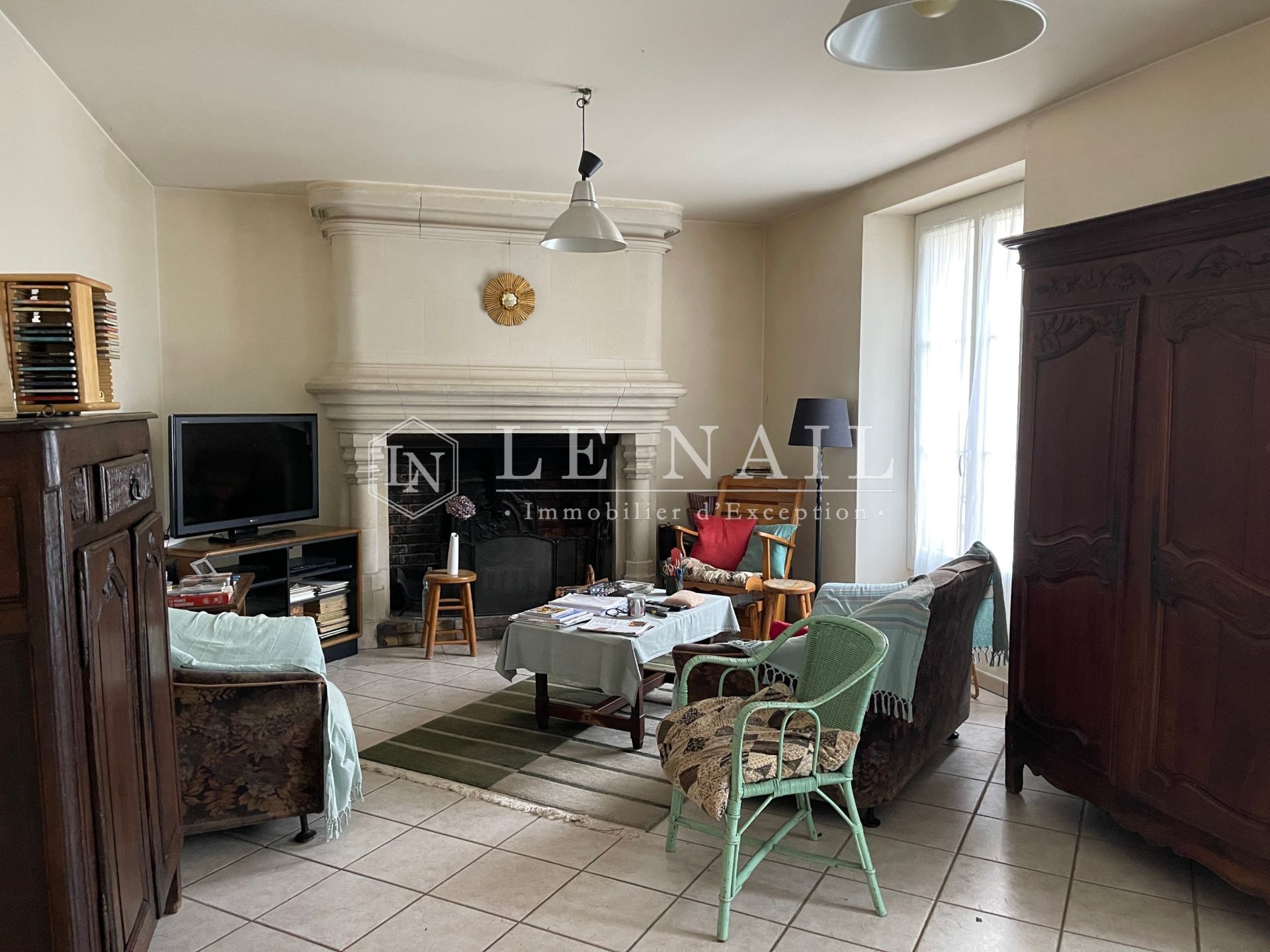 propriété 14 pièces en vente à LESIGNY (77150)
