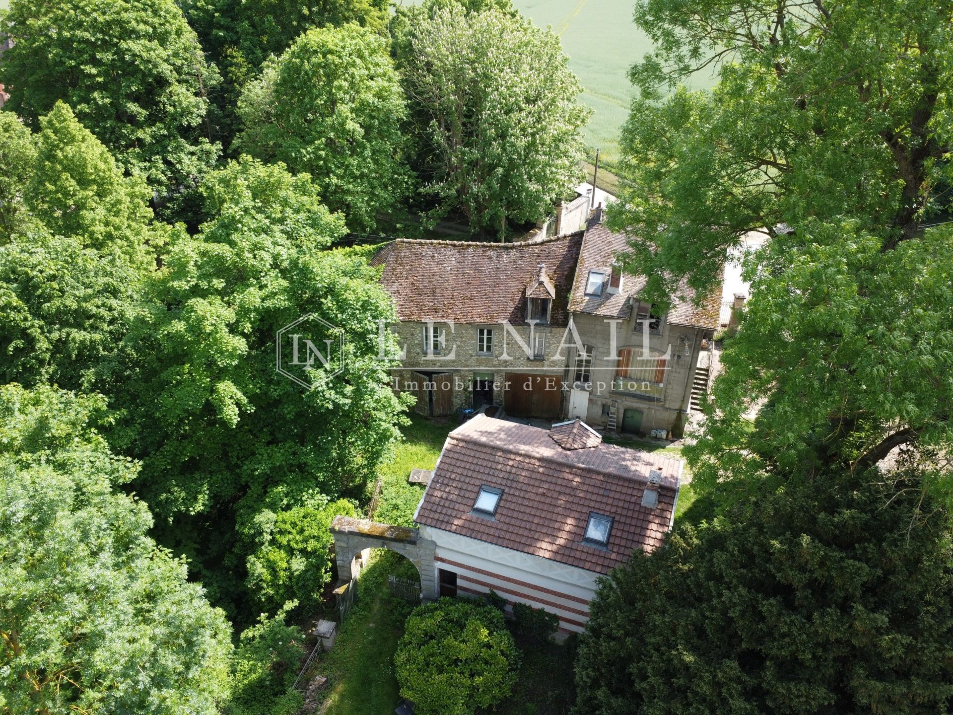 propriété 14 pièces en vente à LESIGNY (77150)
