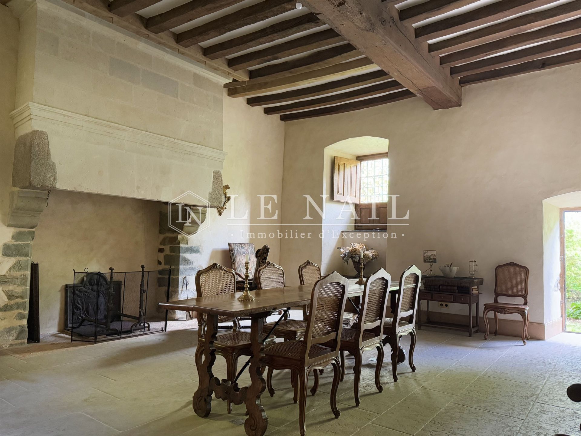 manor house 11 rooms for sale on CRAON (53400)