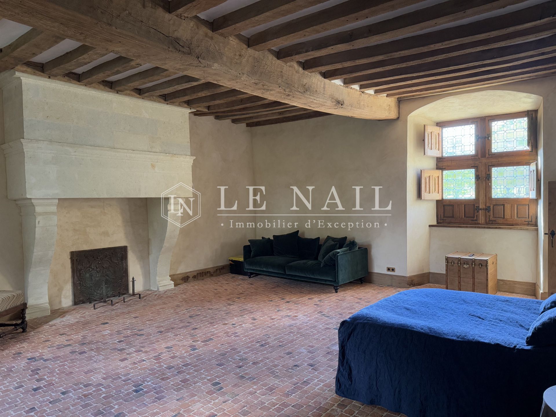 manor house 11 rooms for sale on CRAON (53400)
