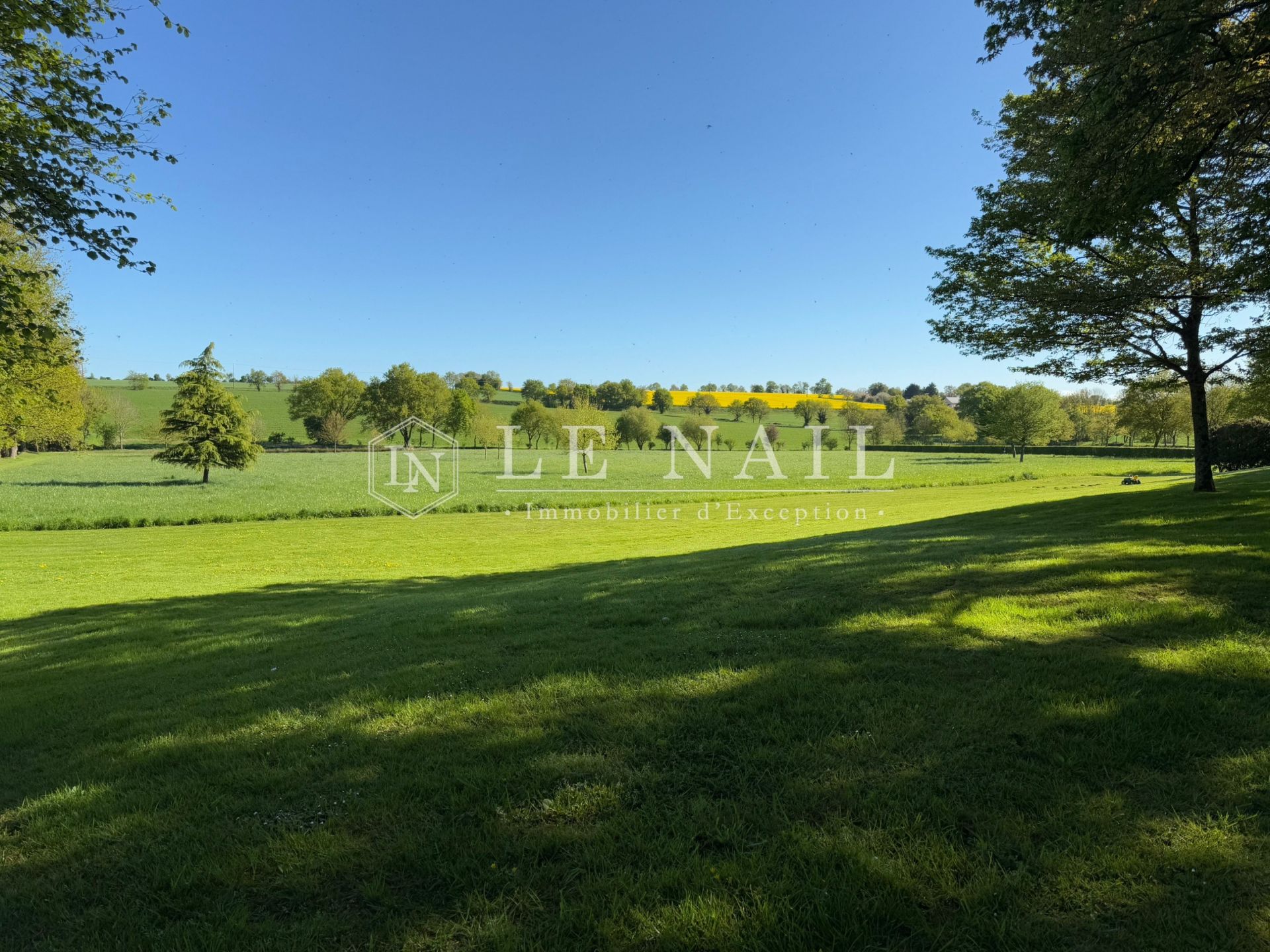 manor house 11 rooms for sale on CRAON (53400)