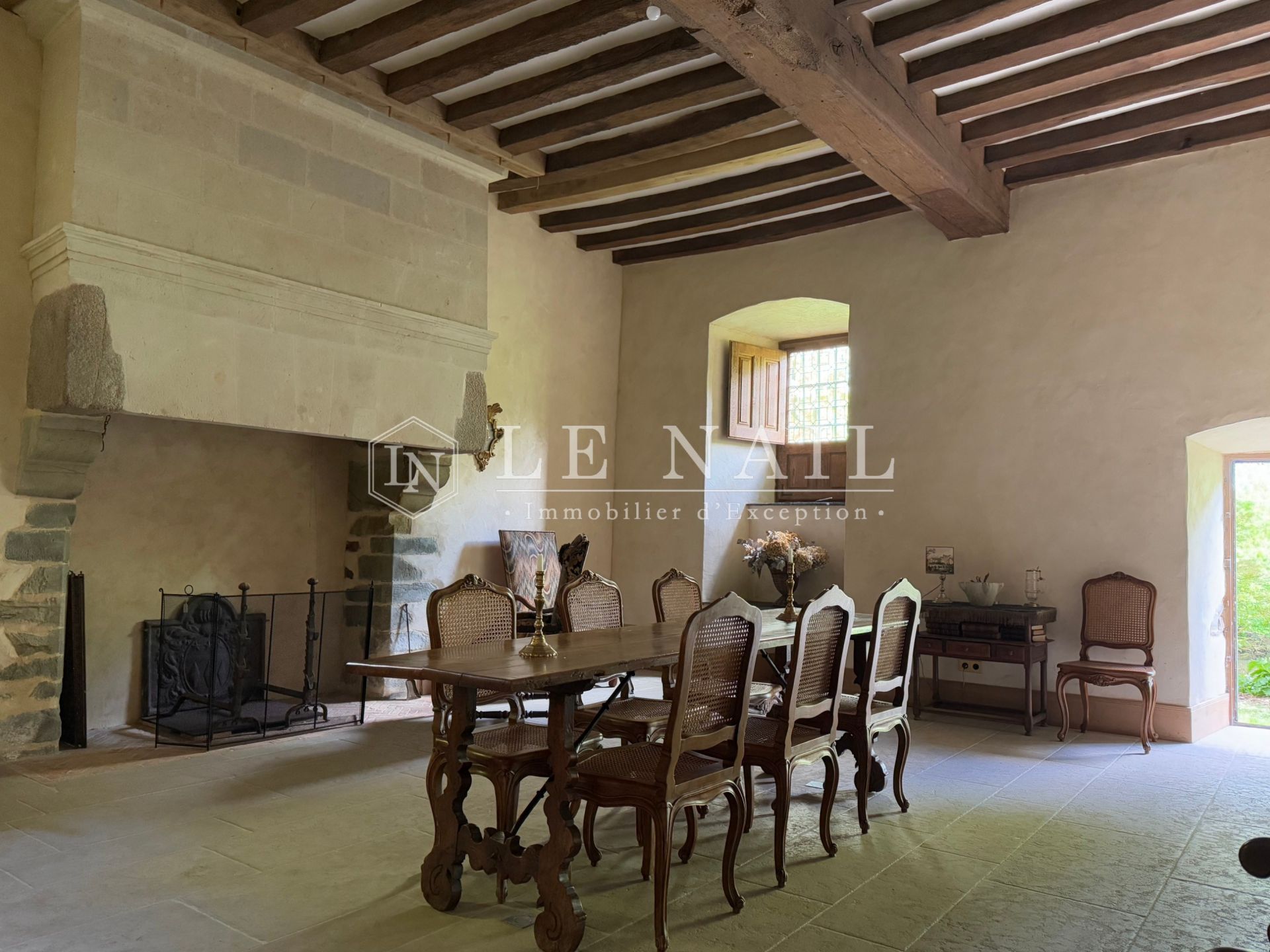 manor house 11 rooms for sale on CRAON (53400)