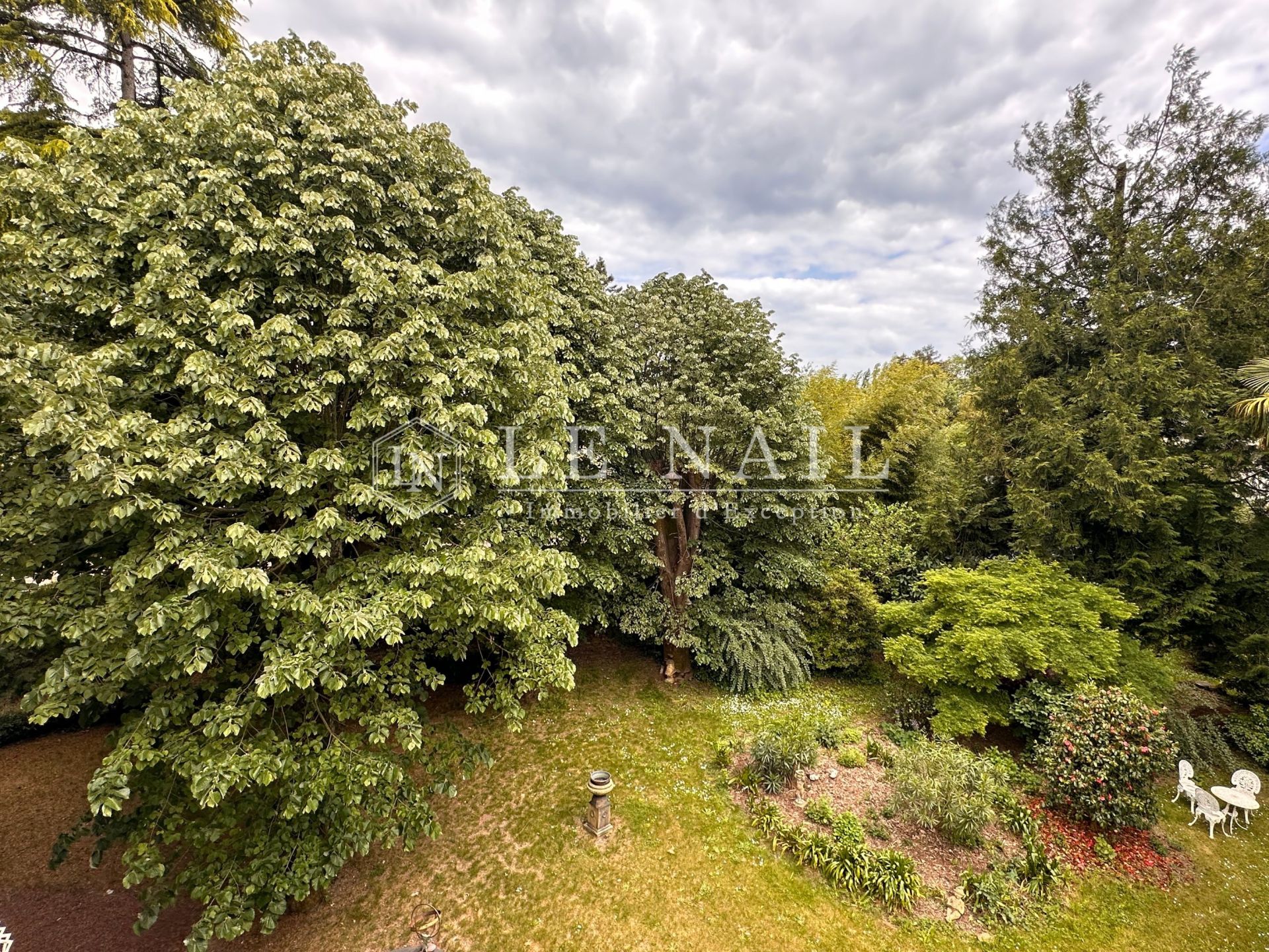 house 12 rooms for sale on VALLONS DE L ERDRE (44540)
