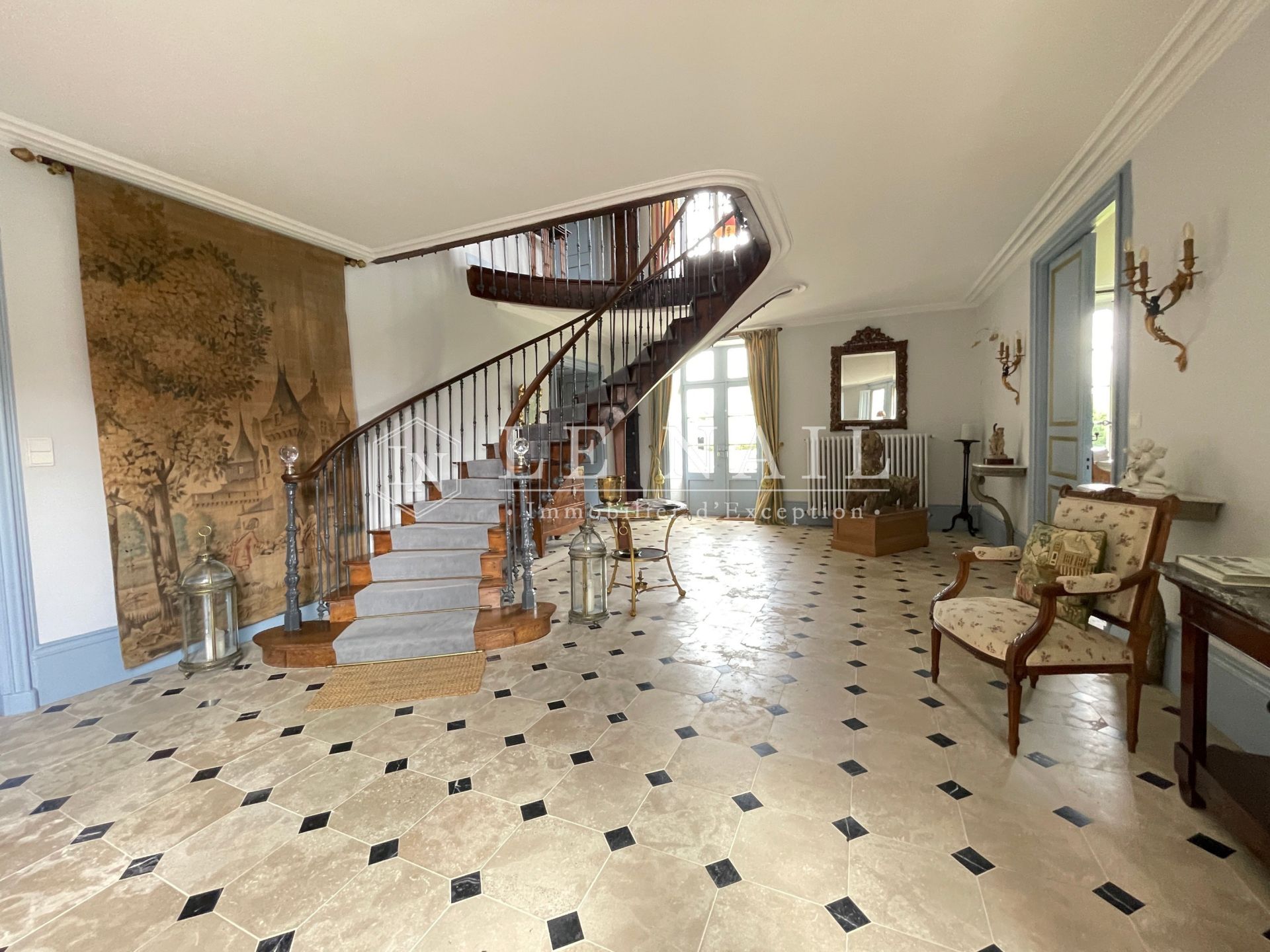 castle 23 rooms for sale on FONTENAY LE COMTE (85200)