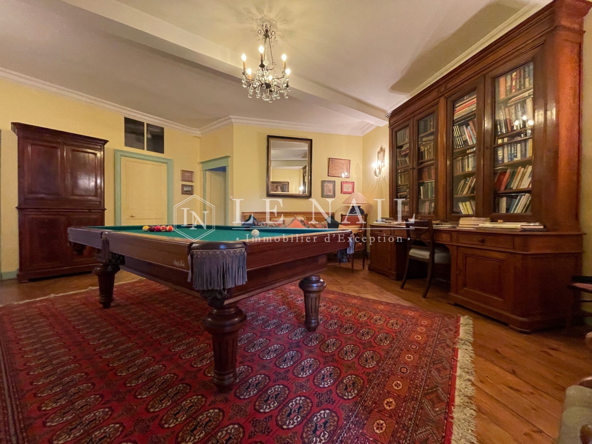 castle 23 rooms for sale on FONTENAY LE COMTE (85200)