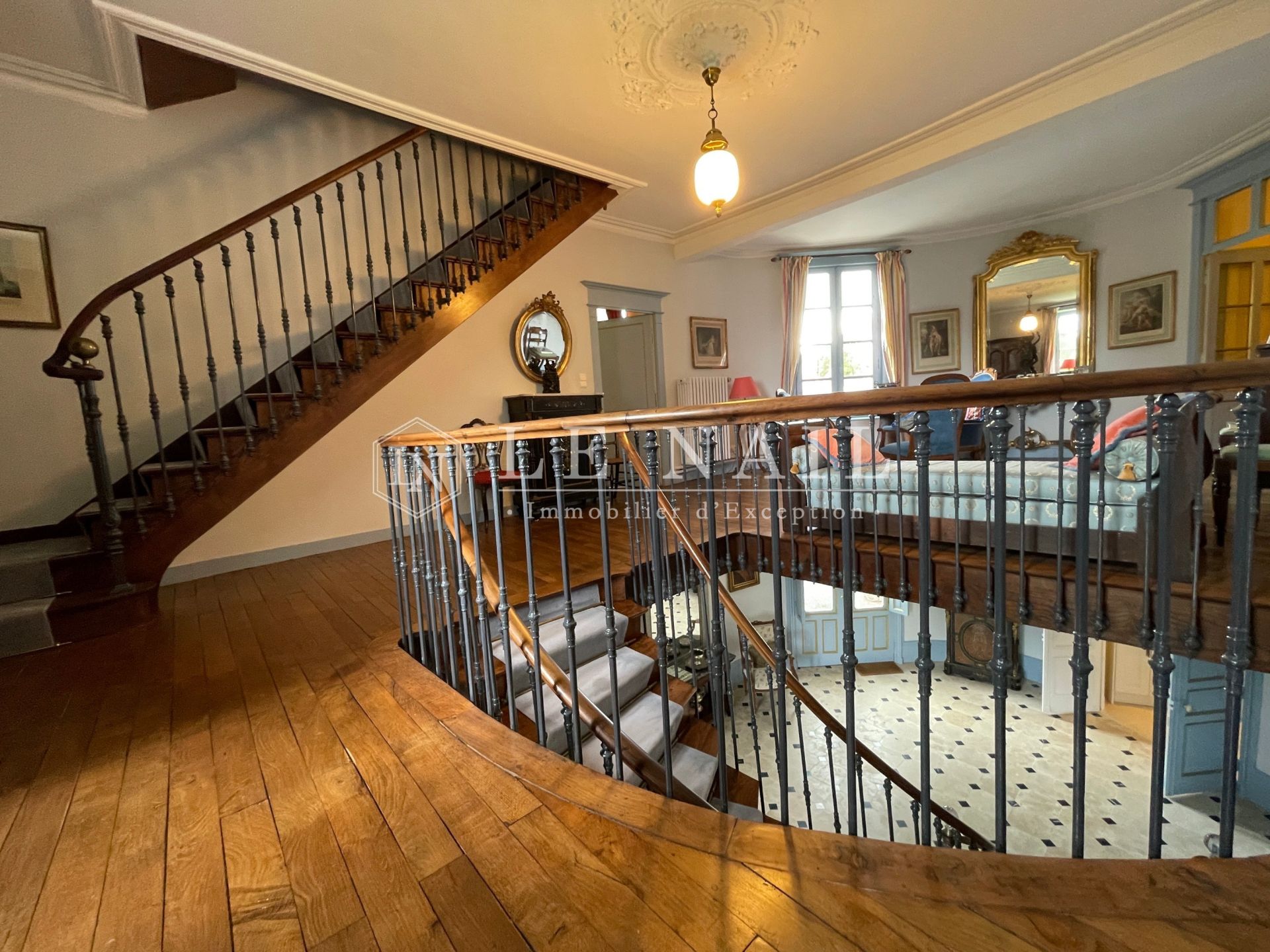 castle 23 rooms for sale on FONTENAY LE COMTE (85200)