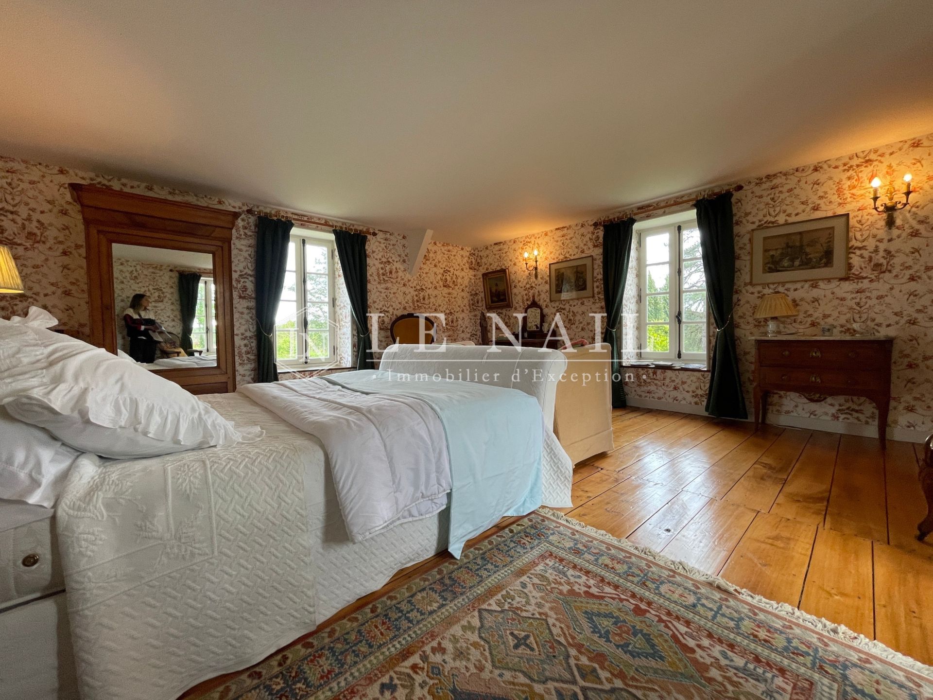 castle 23 rooms for sale on FONTENAY LE COMTE (85200)