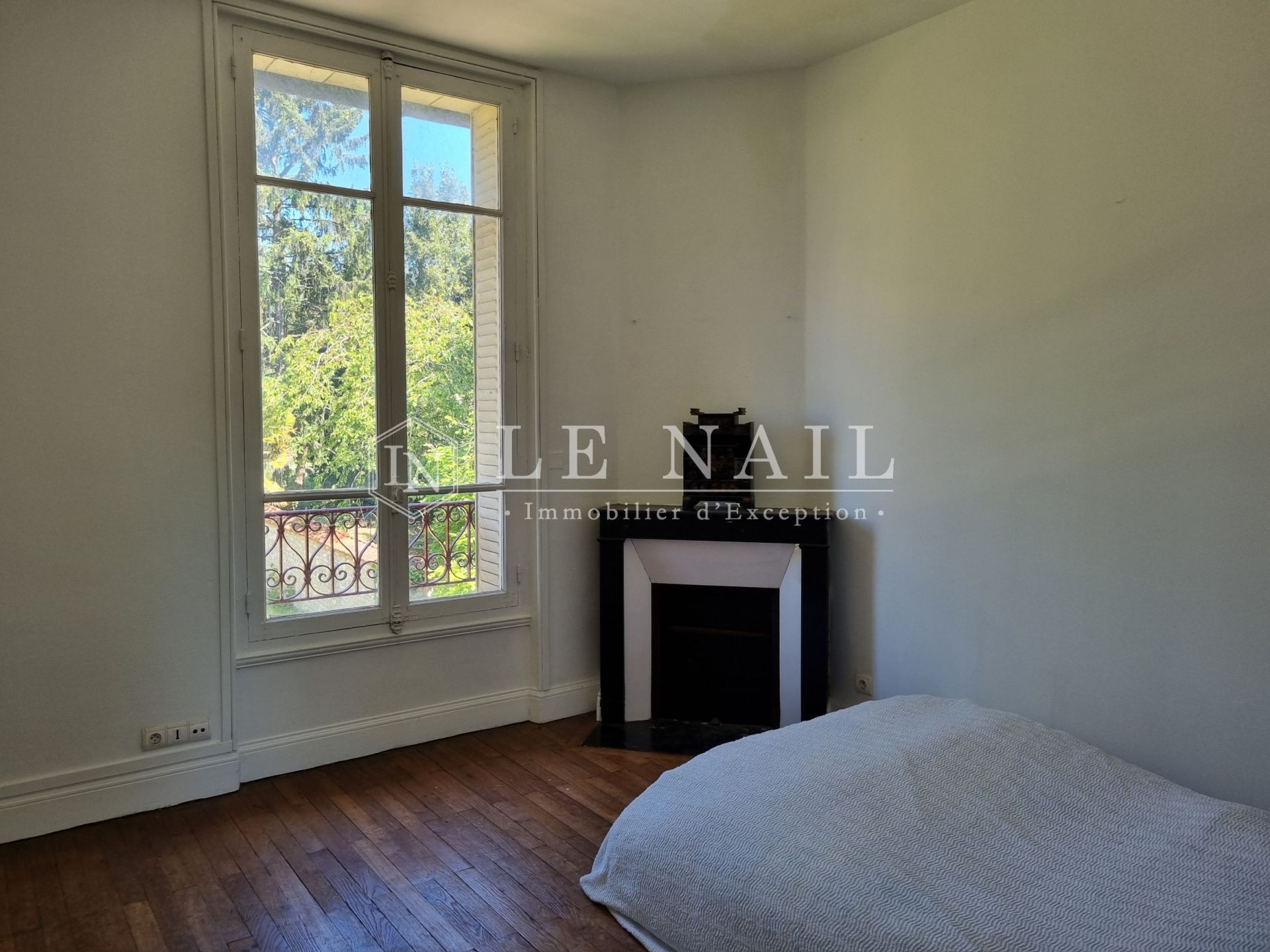 mansion (hôtel particulier) 9 rooms for sale on ORLEANS (45000)