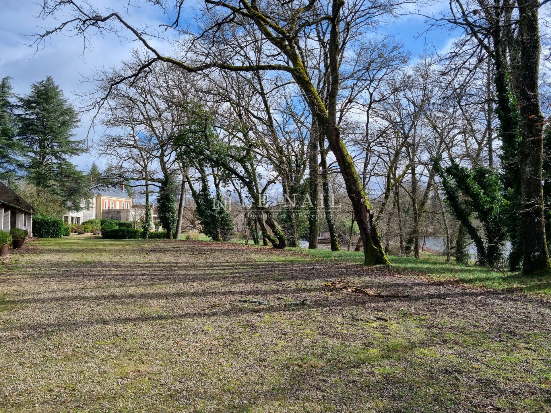 propriété 14 pièces en vente à LAMOTTE BEUVRON (41600)