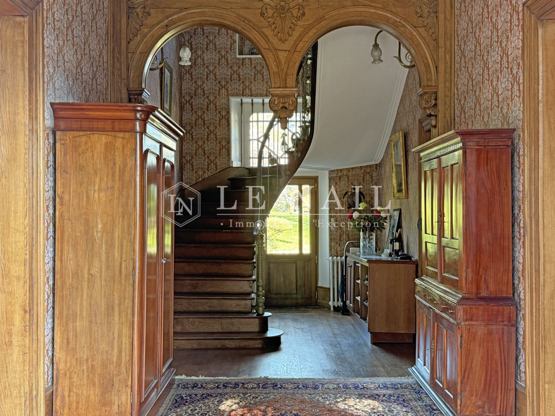 maison de maître 11 pièces en vente à MAYENNE (53100)