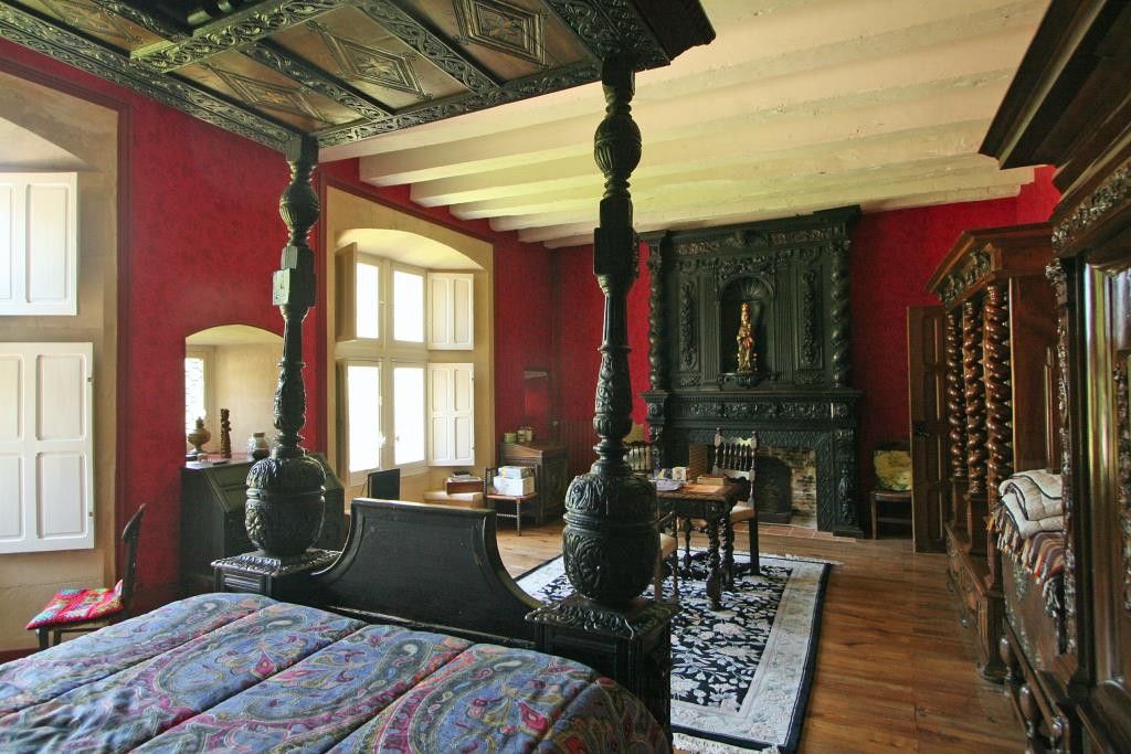 château 12 pièces en vente à Niort (79000)