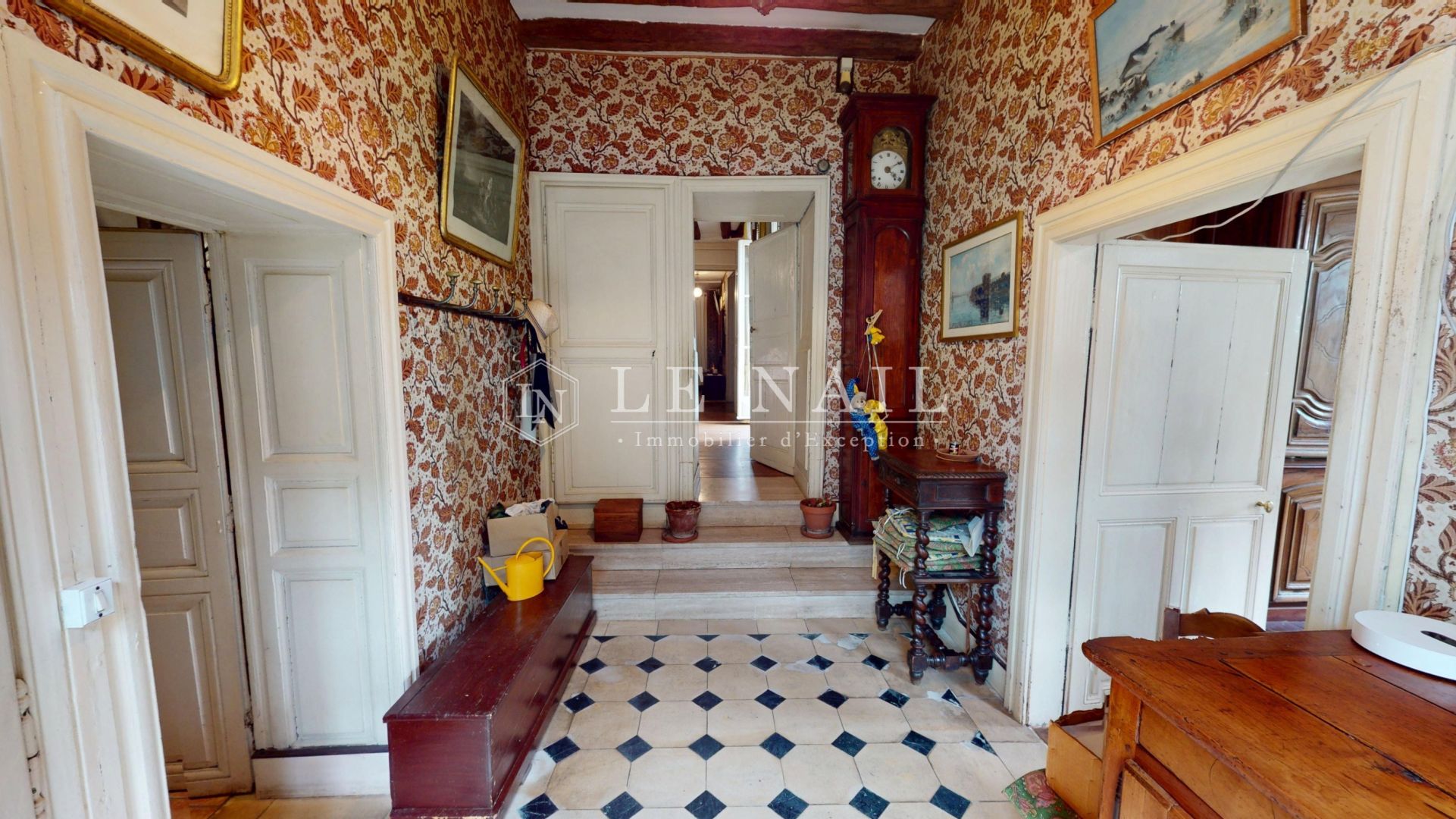 maison de ville 10 pièces en vente à LE BLANC (36300)